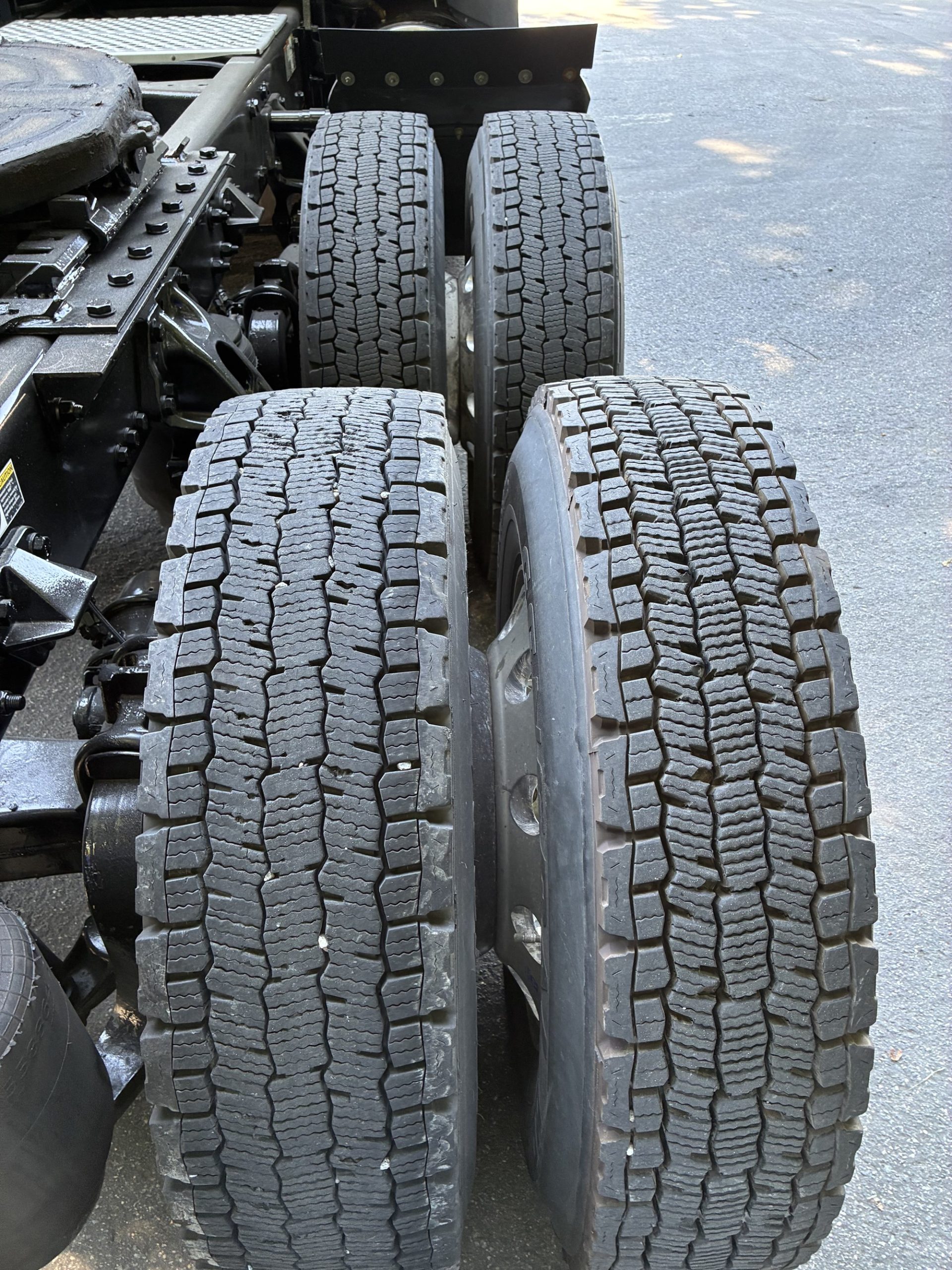 2020 Kenworth T680 LJ292819U-14 2020 Kenworth T680 LJ292819U-14