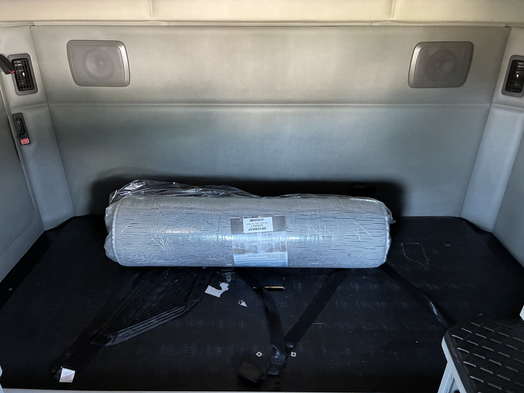 2020 Kenworth T680 LJ292819U-27 2020 Kenworth T680 LJ292819U-27