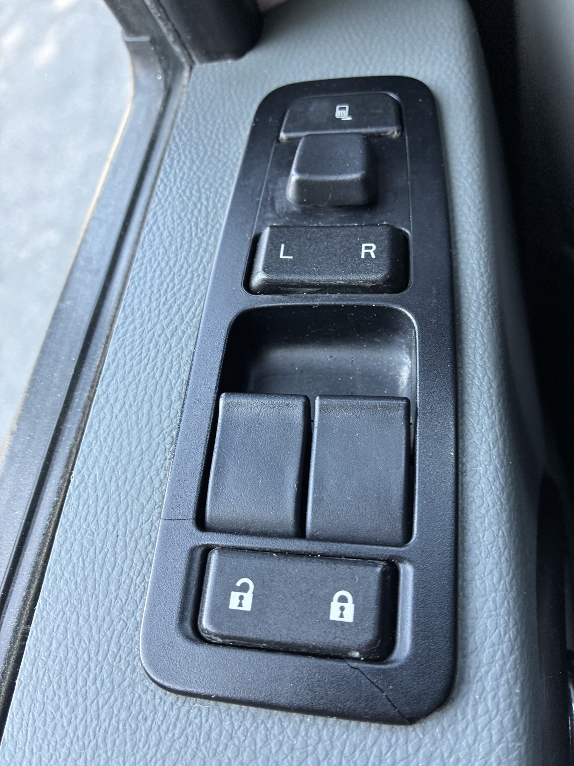 2020 Kenworth T680 LJ292819U-30 2020 Kenworth T680 LJ292819U-30