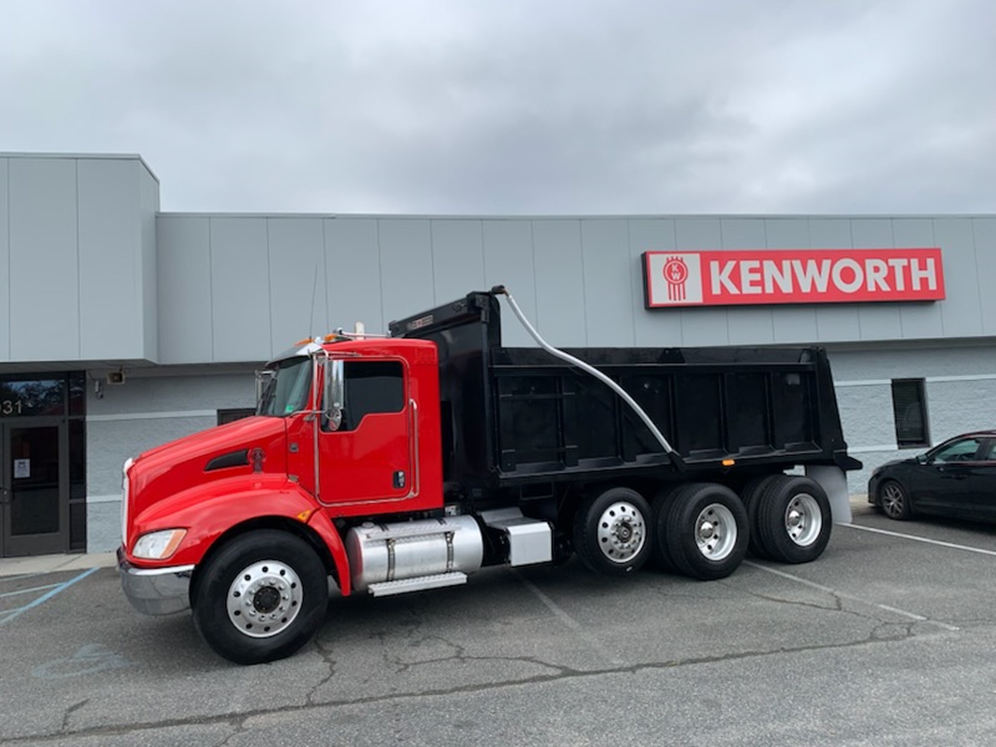 2020 Kenworth T370 2020 Kenworth T370 - image 1 of 6