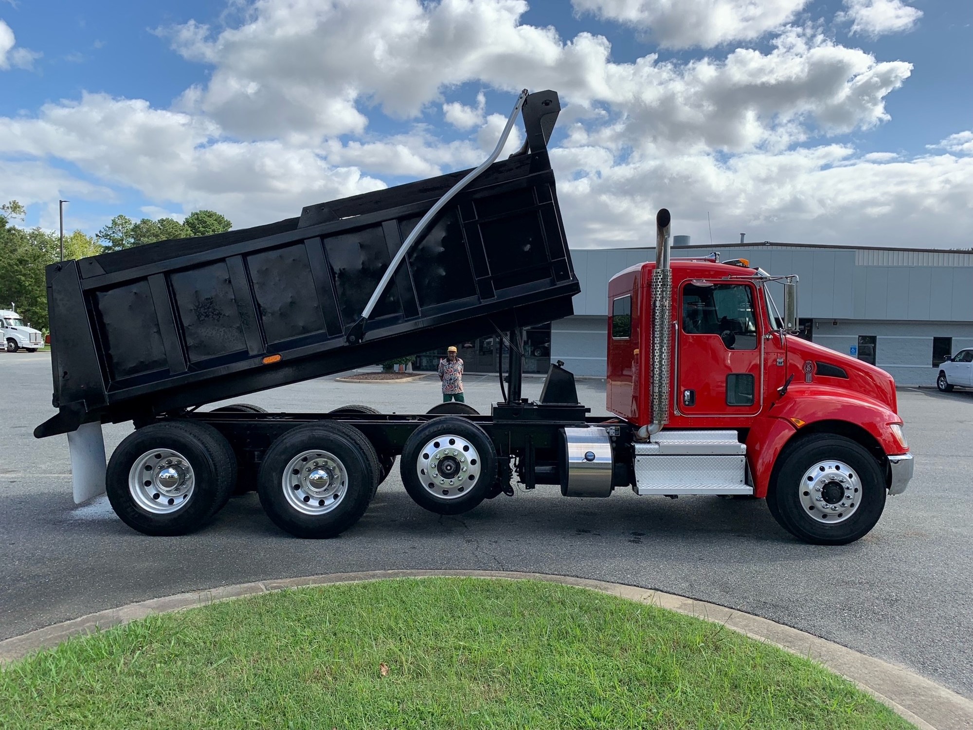 2020 Kenworth T370 2020 Kenworth T370 - image 3 of 6