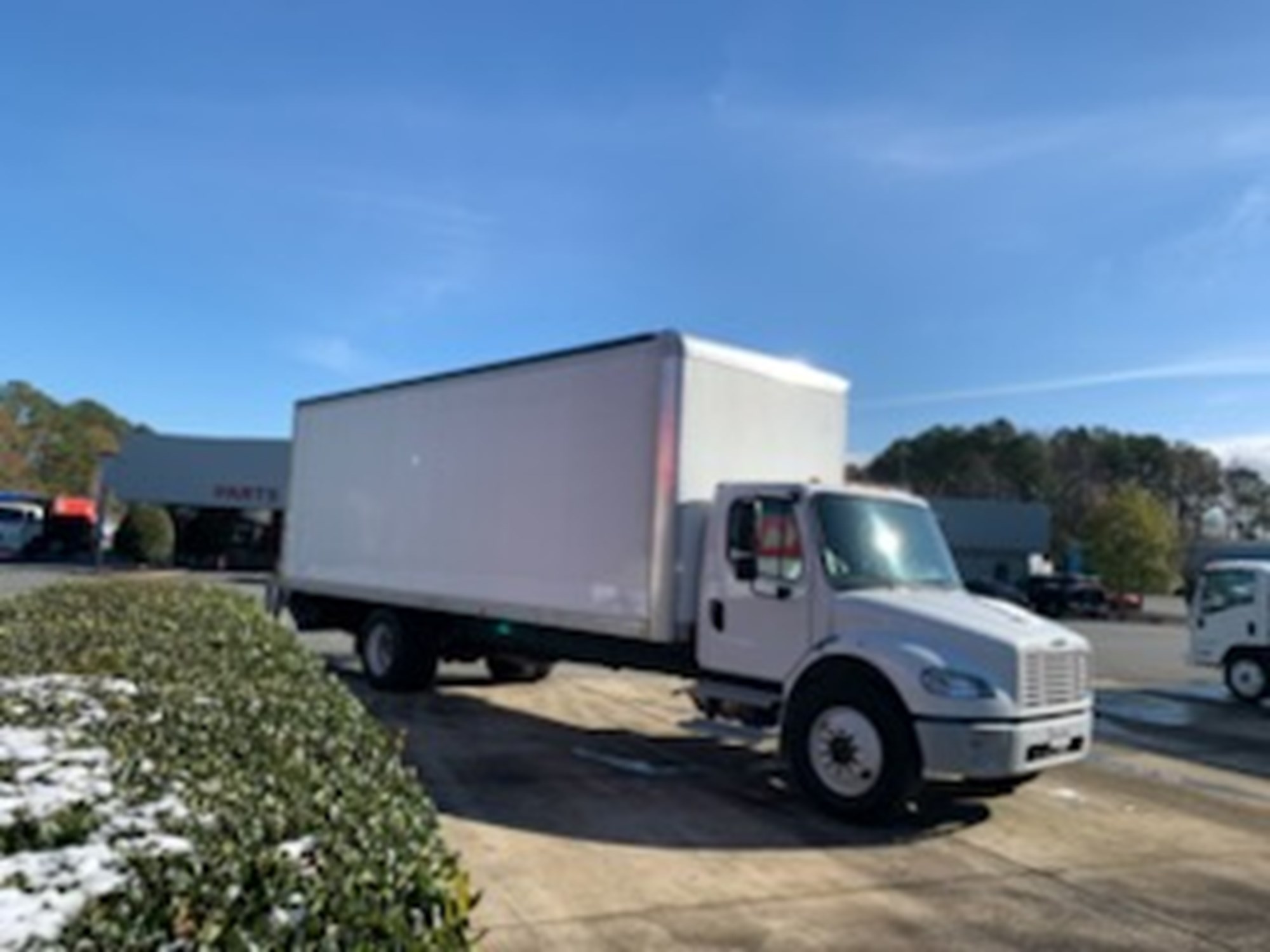 2023 Freightliner M2 2023 Freightliner M2 - image 5 of 6