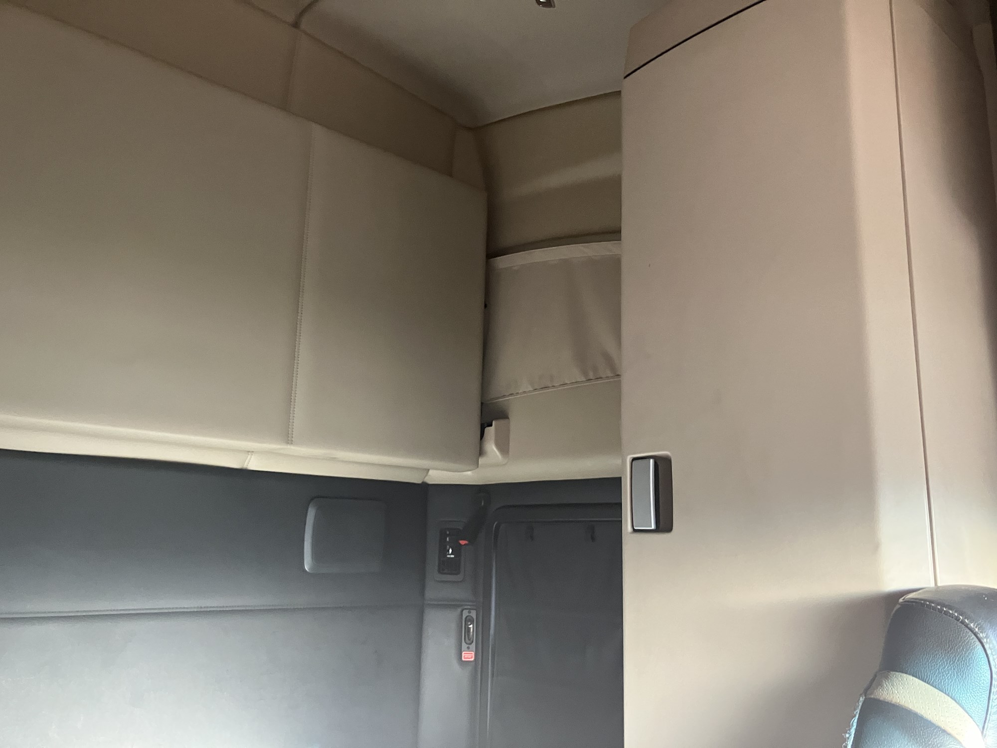 2023 Kenworth T680 Next Gen PJ227251U-14 2023 Kenworth T680 Next Gen PJ227251U-14