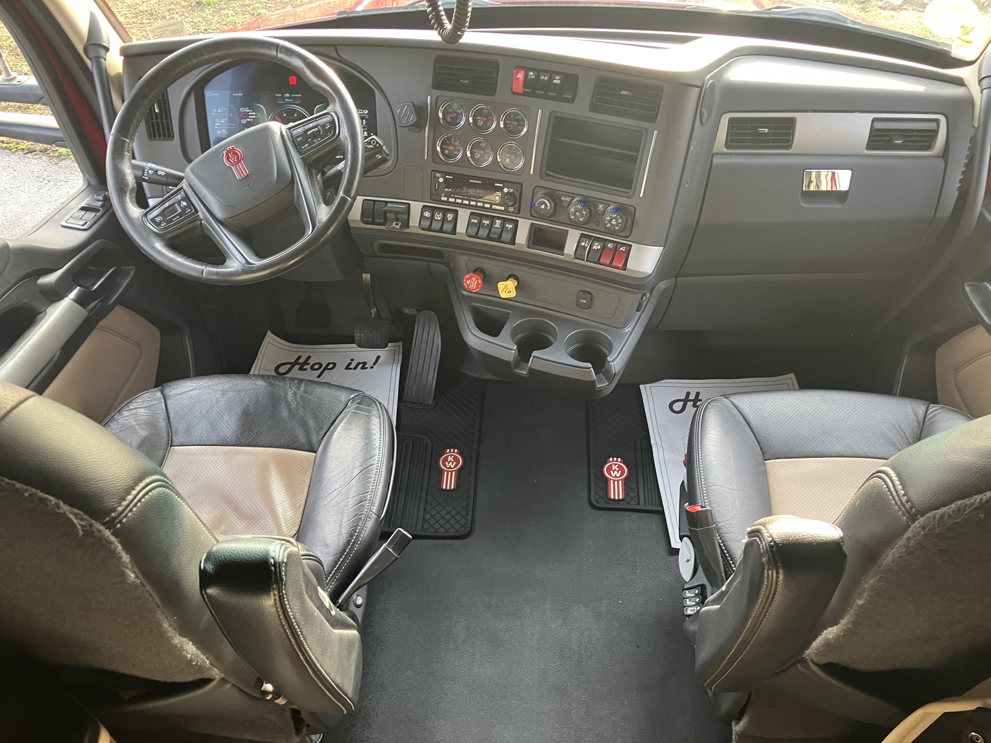 2023 Kenworth T680 Next Gen PJ227251U-15 2023 Kenworth T680 Next Gen PJ227251U-15