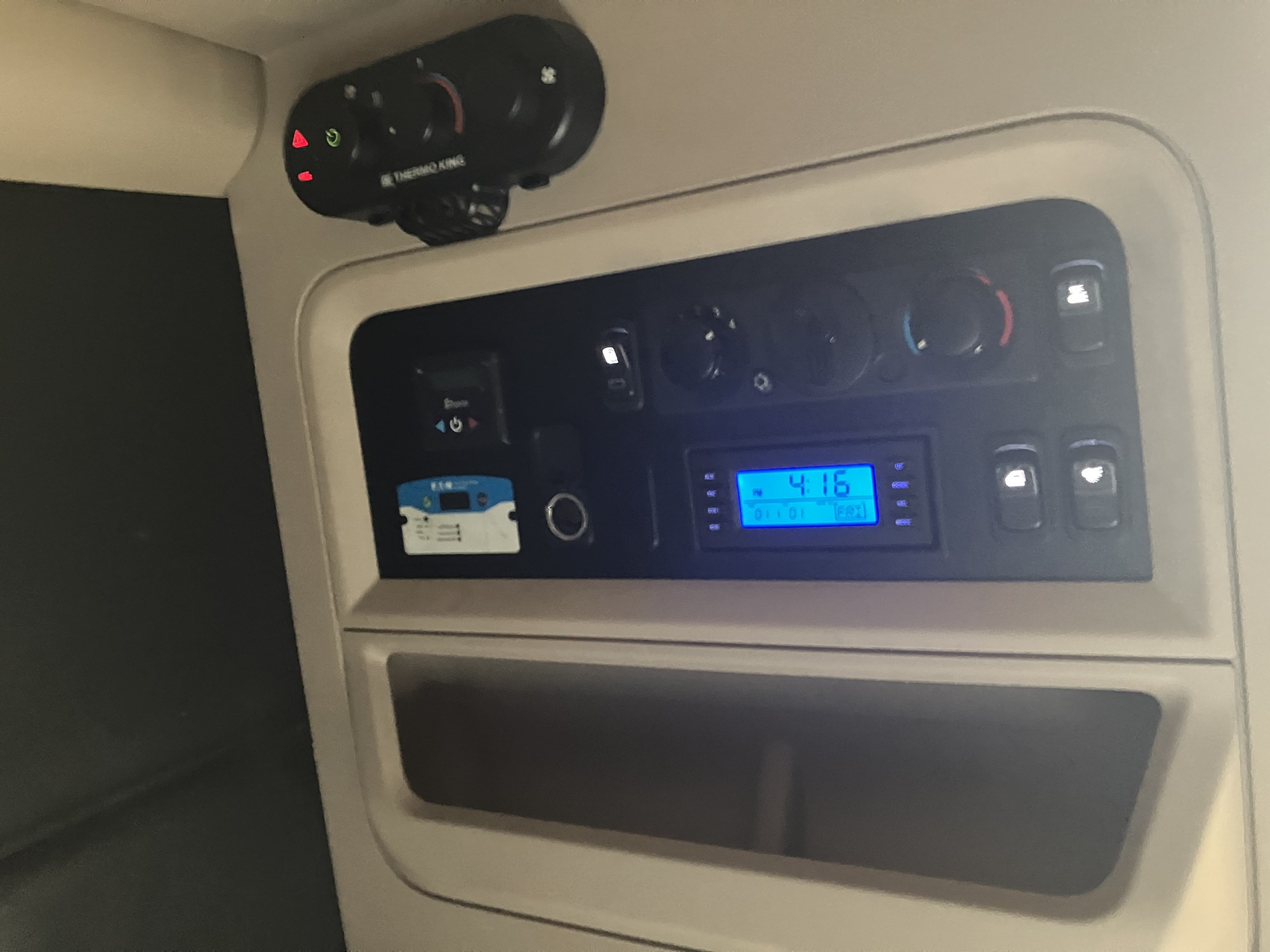 2023 Kenworth T680 Next Gen PJ227251U-19 2023 Kenworth T680 Next Gen PJ227251U-19