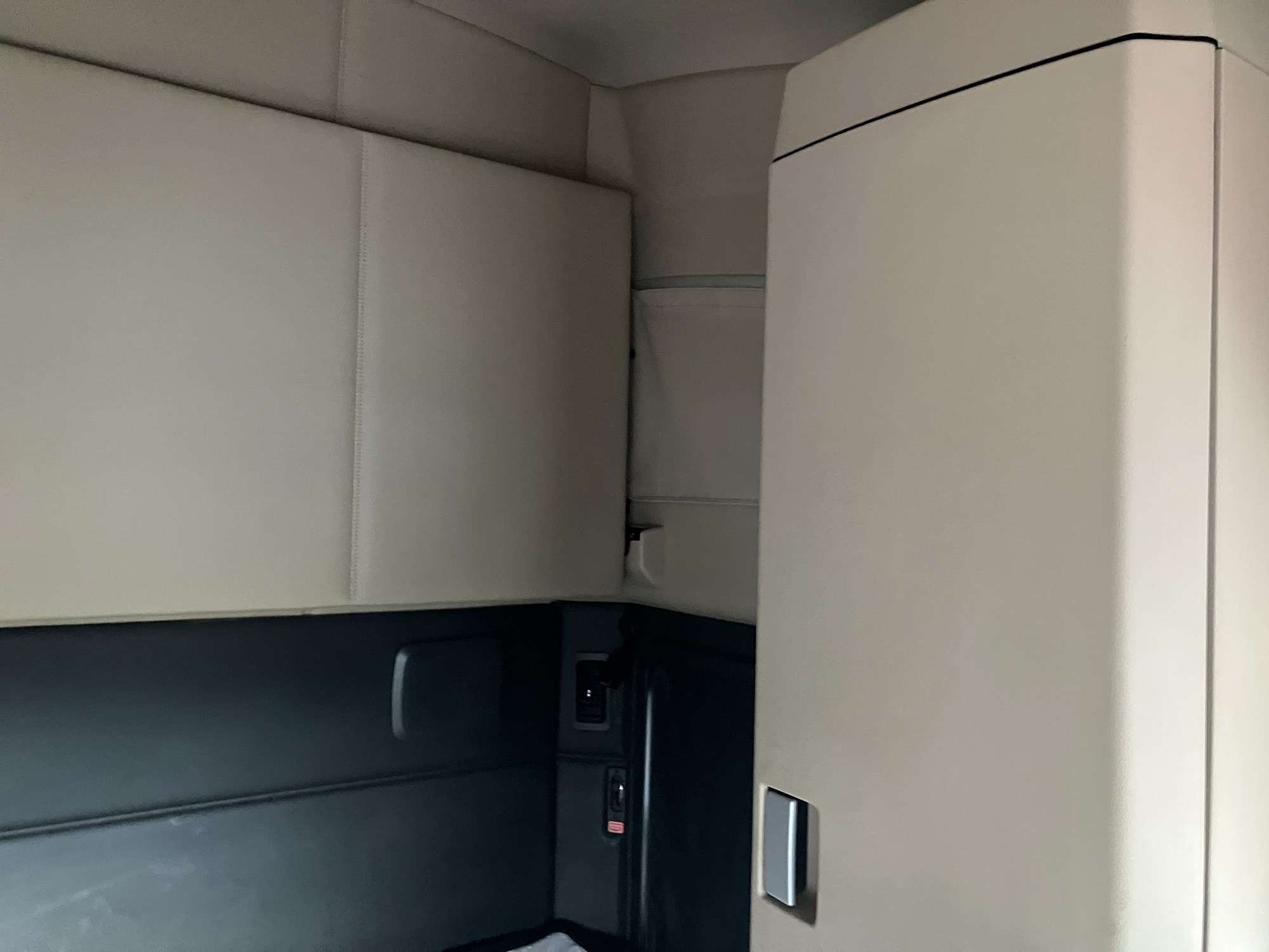 2023 Kenworth T680 Next Gen PJ240832U-17 2023 Kenworth T680 Next Gen PJ240832U-17