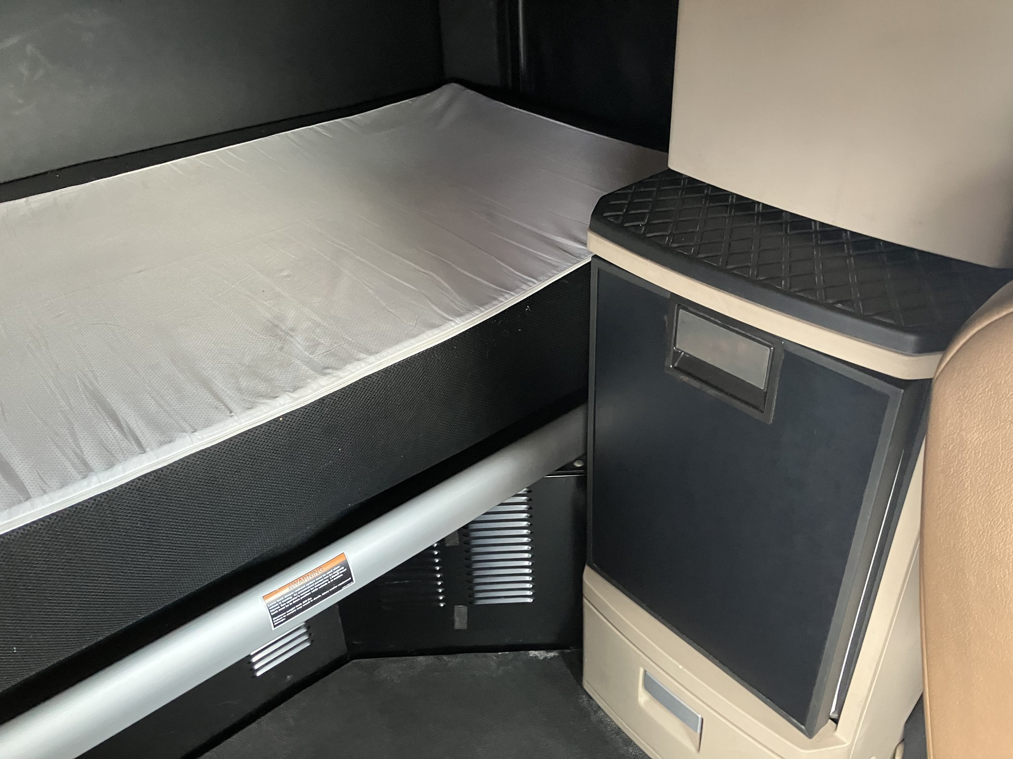 2023 Kenworth T680 Next Gen PJ240832U-18 2023 Kenworth T680 Next Gen PJ240832U-18