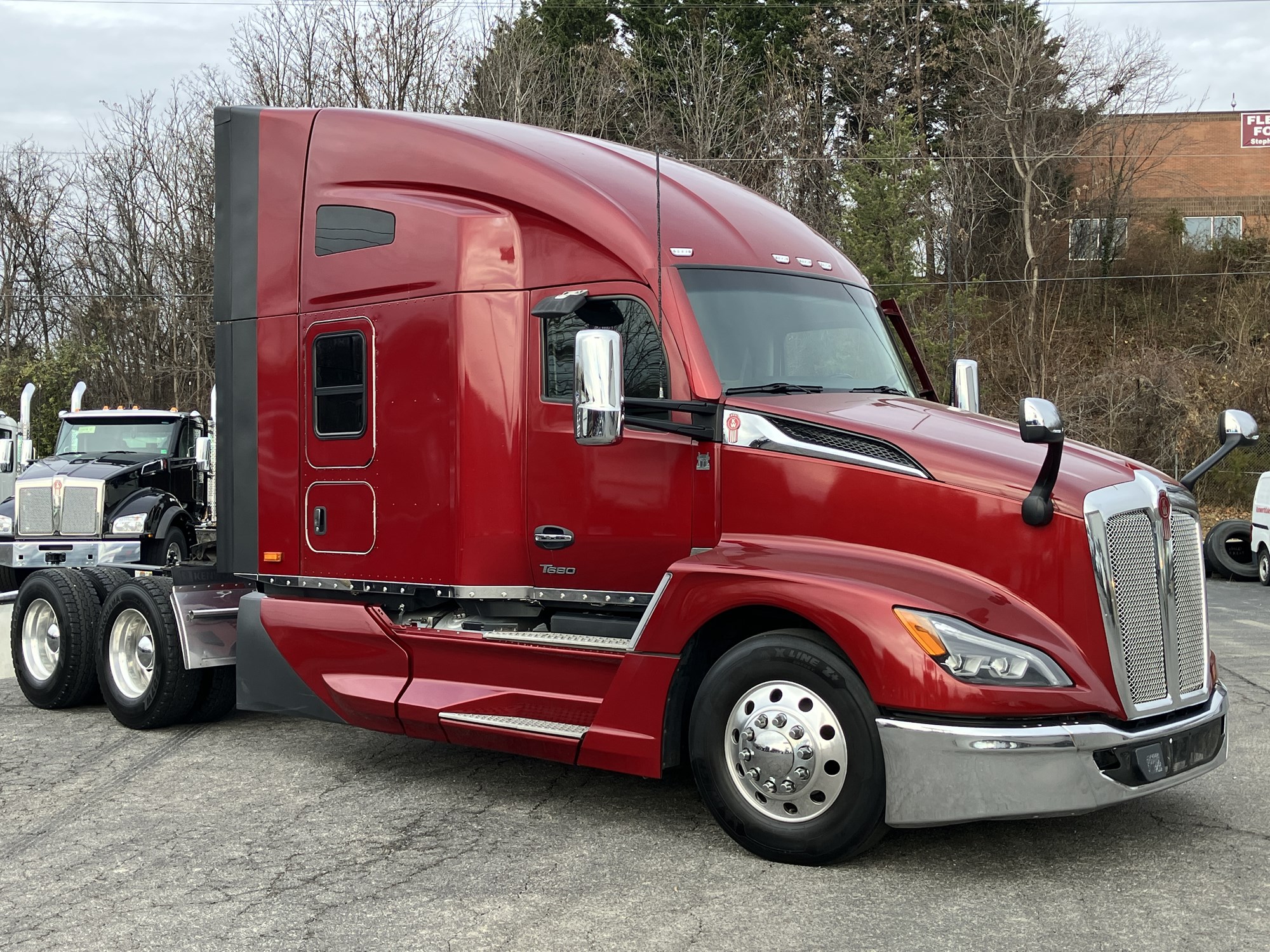 2024 Kenworth T680 Next Gen - image 4 of 6