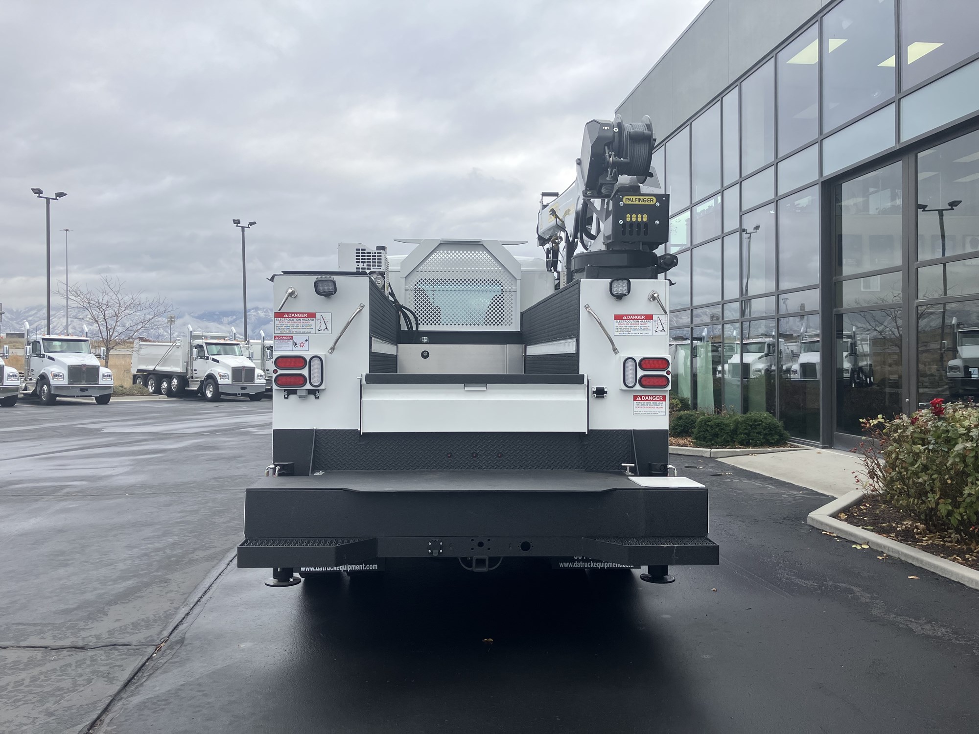 2025 Kenworth T280 2025 Kenworth T280 - image 4 of 5