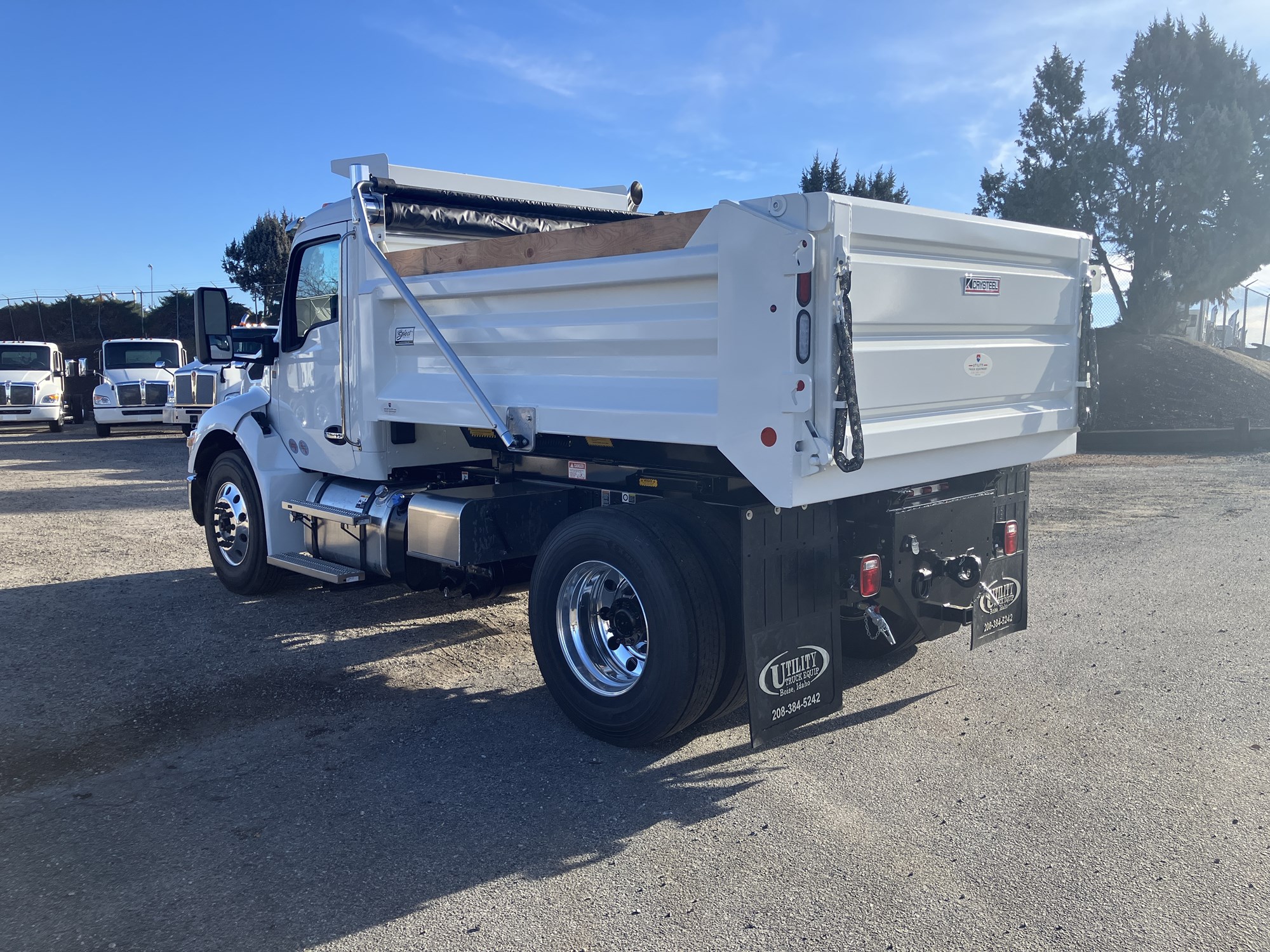 2025 Kenworth T380 - image 3 of 6