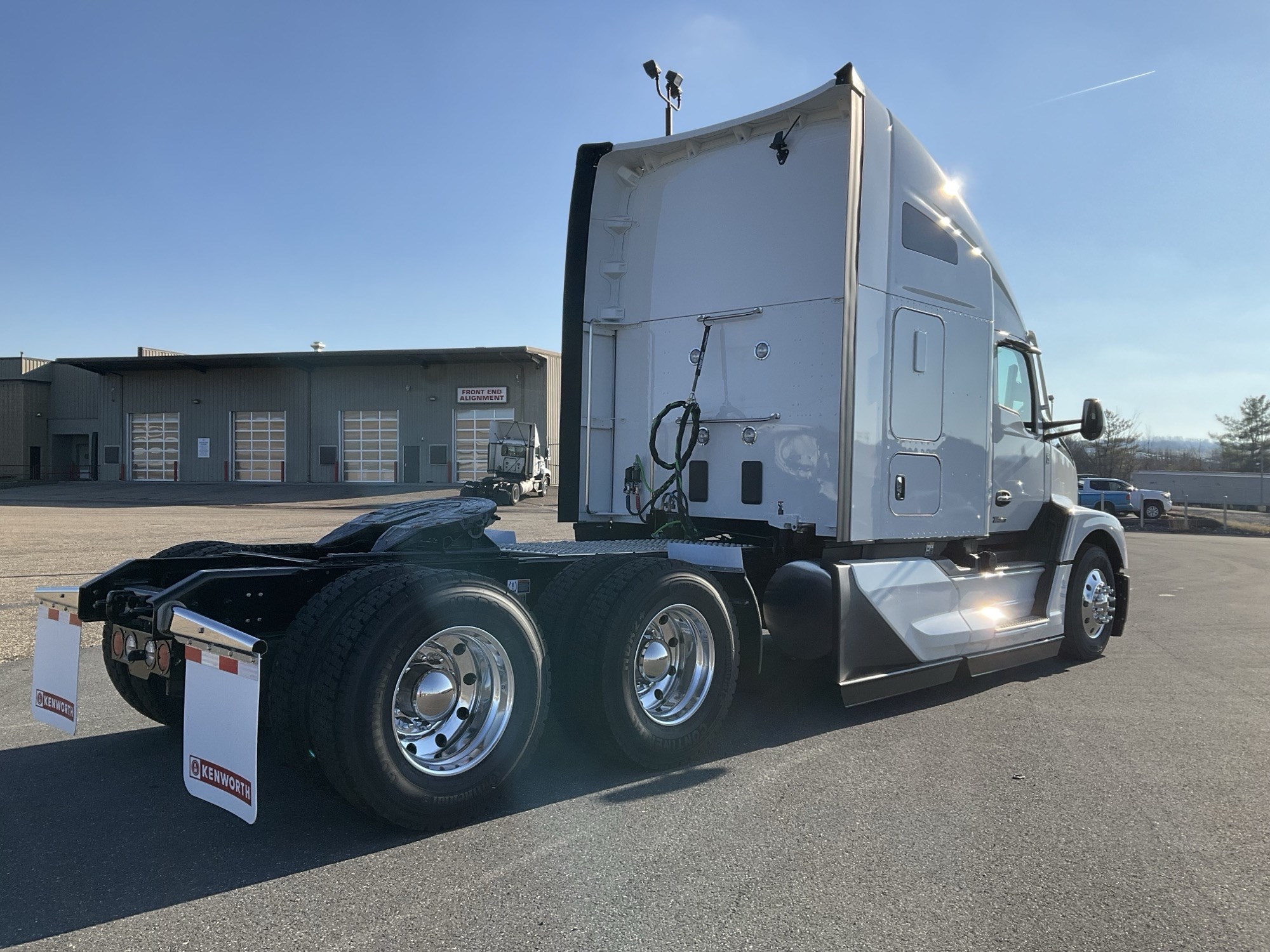 2026 Kenworth T680 Next Gen - image 4 of 6