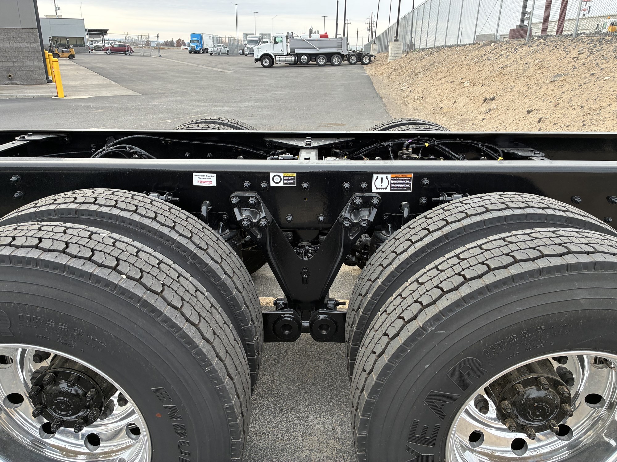 2026 Kenworth T880 2026 Kenworth T880 - image 4 of 4