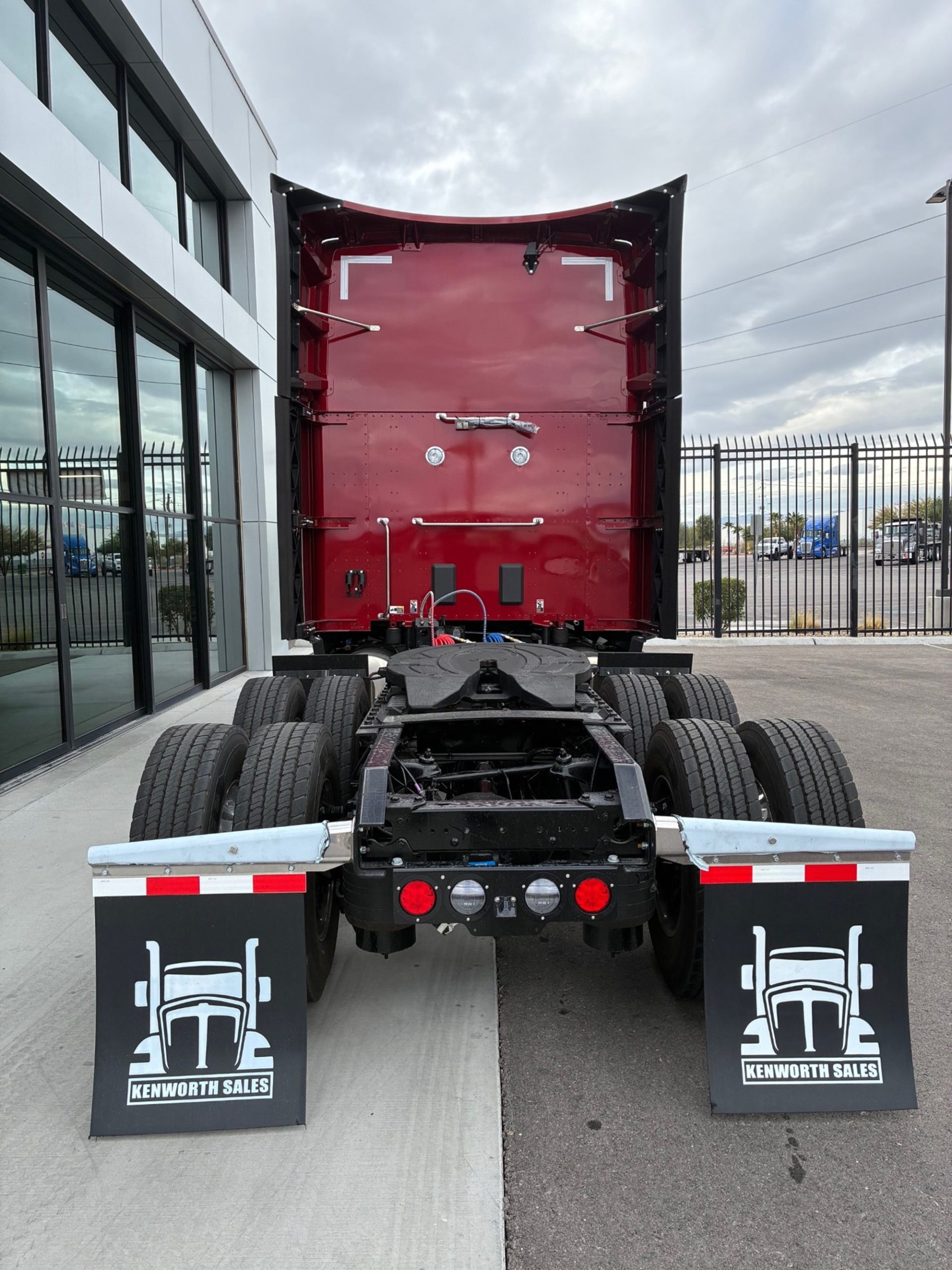 2026 Kenworth T680 Next Gen - image 5 of 6