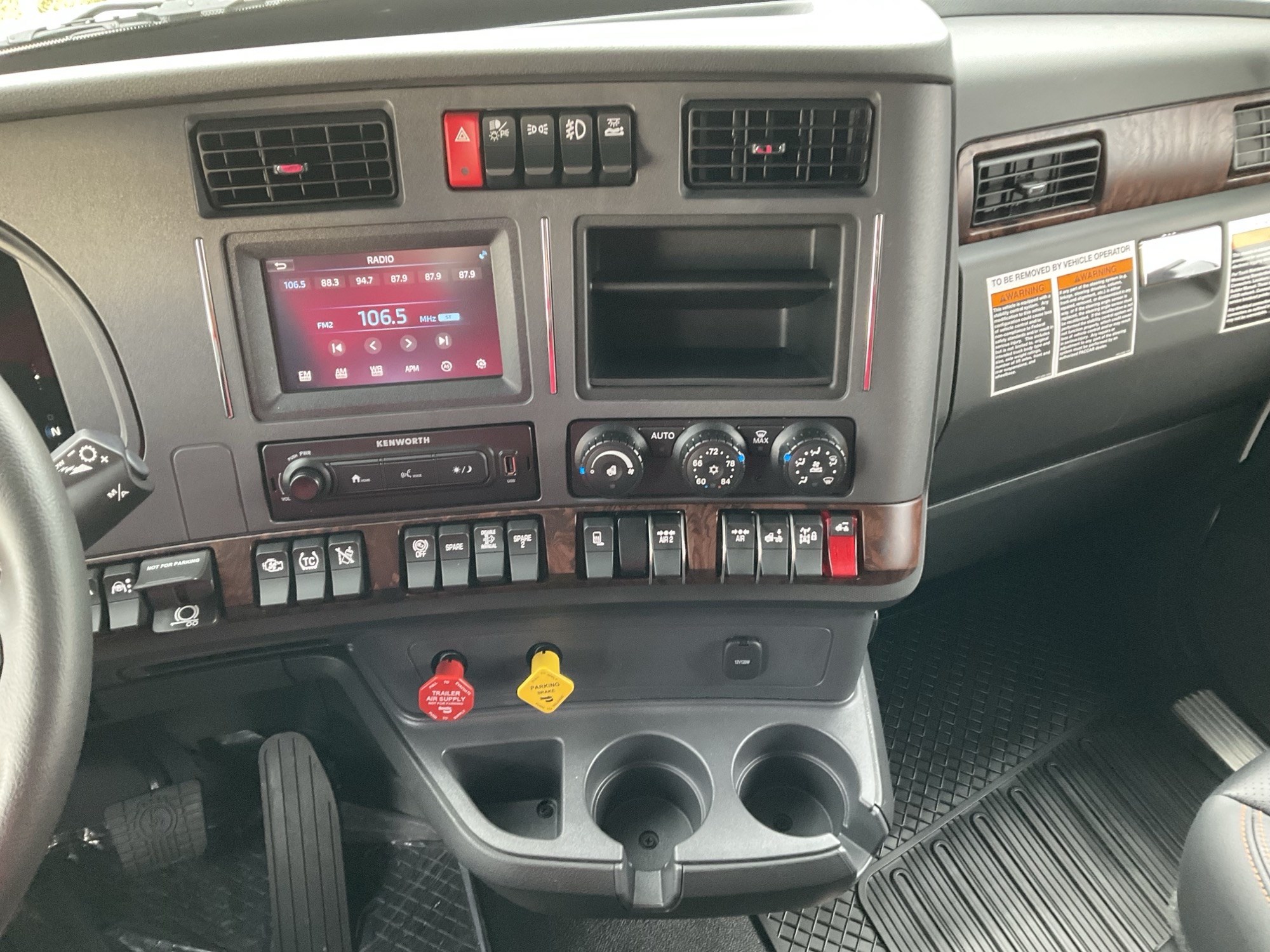 2026 Kenworth T680 Next Gen TJ230037-10 2026 Kenworth T680 Next Gen TJ230037-10