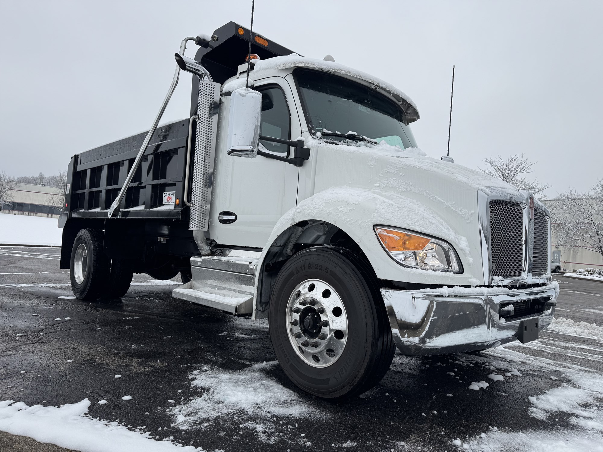 2026 Kenworth T280 2026 Kenworth T280 - image 1 of 6