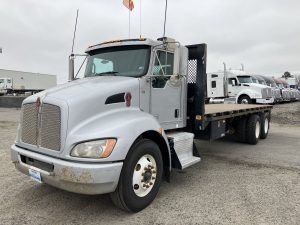 2010 Kenworth T370 AM270518U-01