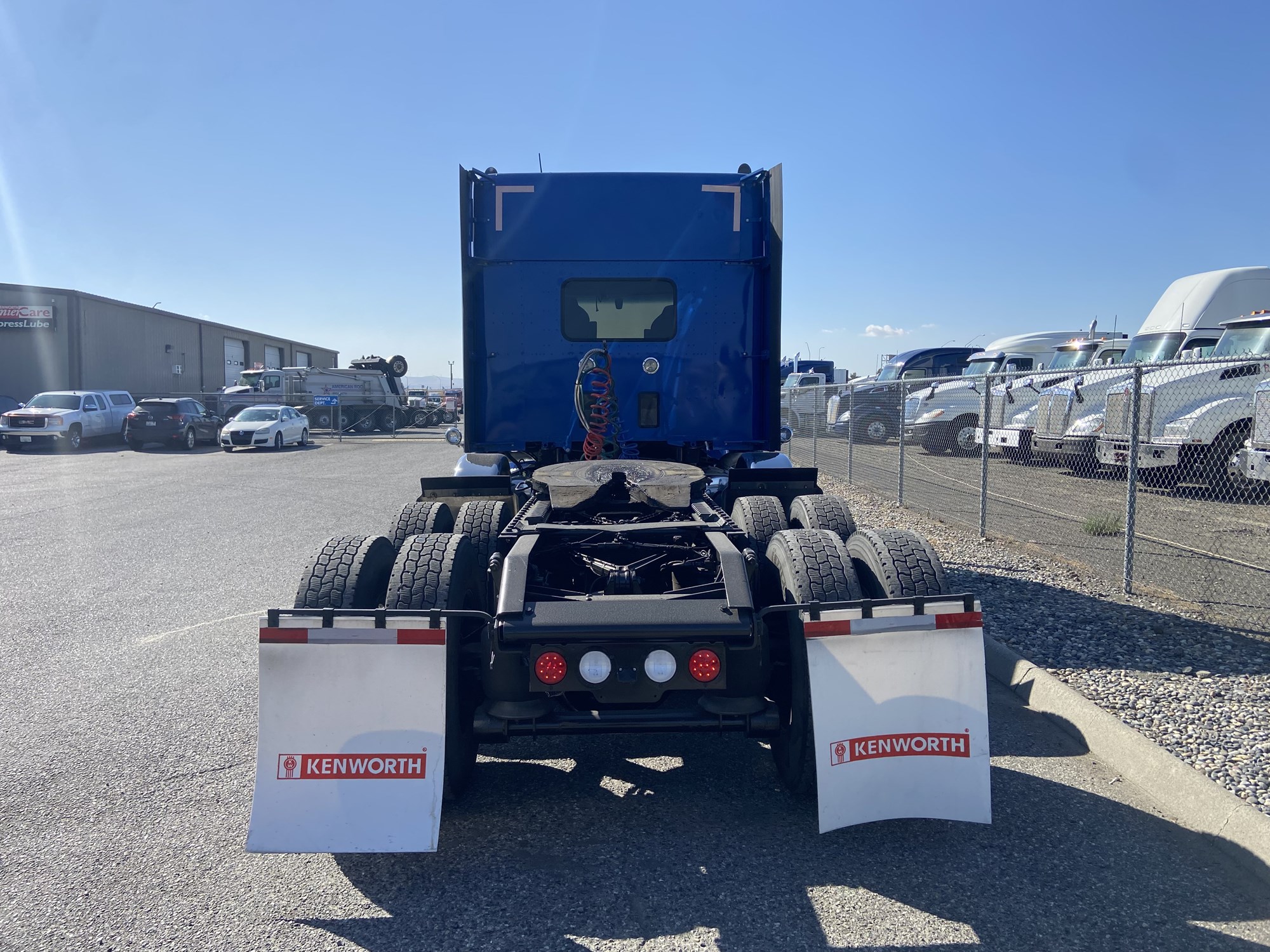 2020 Kenworth T880 2020 Kenworth T880 - image 4 of 6