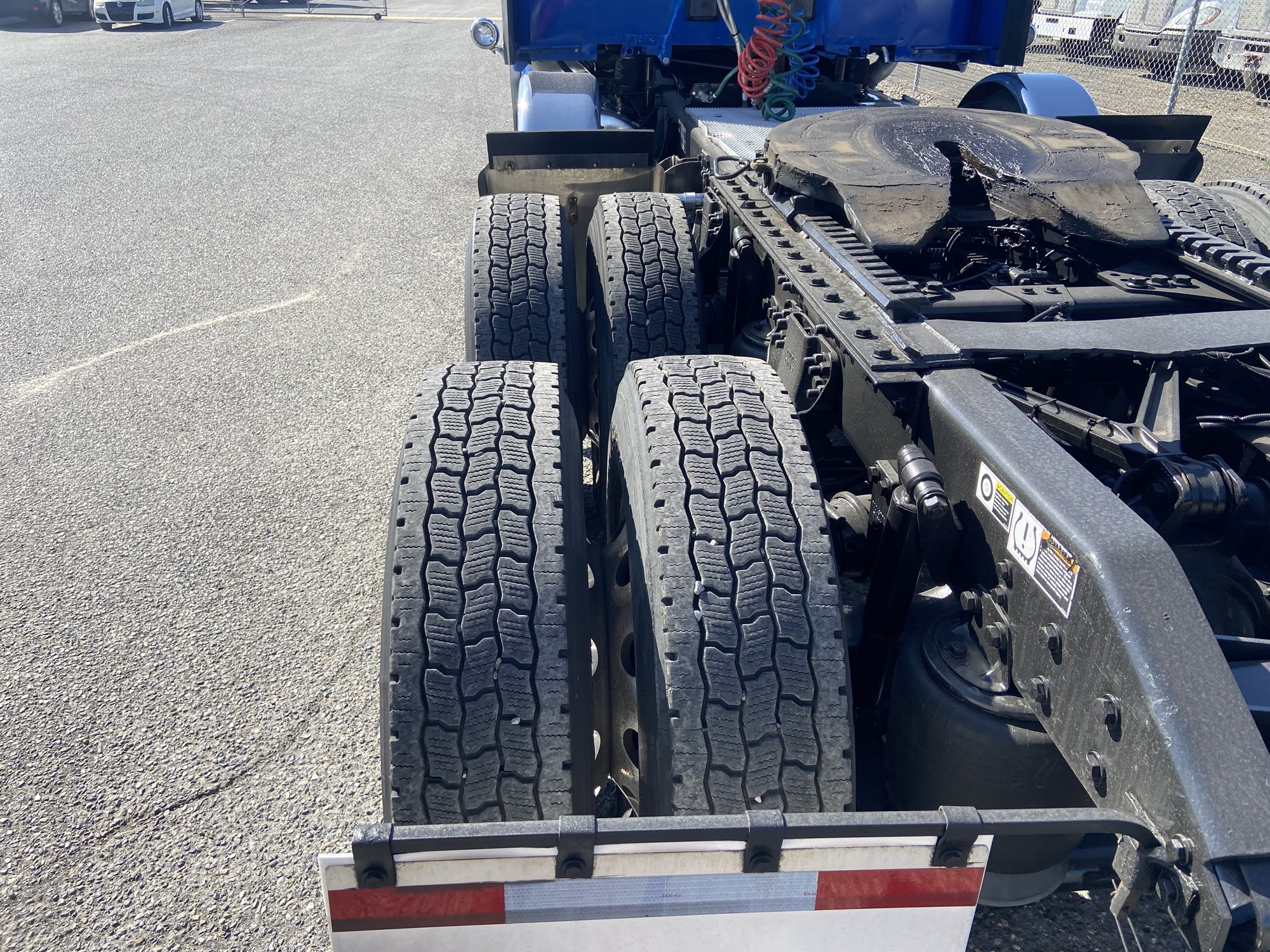 2020 Kenworth T880 2020 Kenworth T880 - image 5 of 6