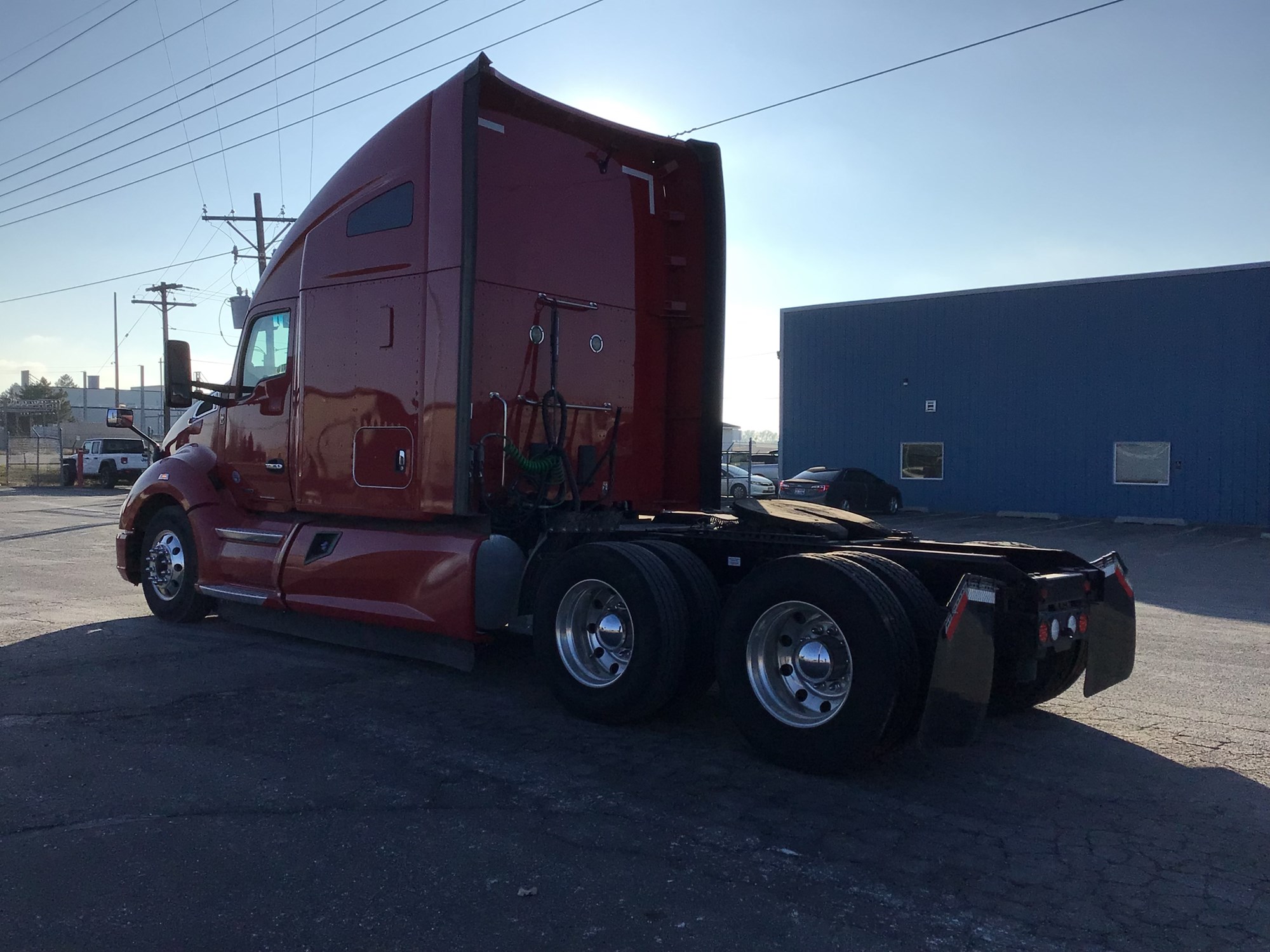 2020 Kenworth T680 - image 5 of 6