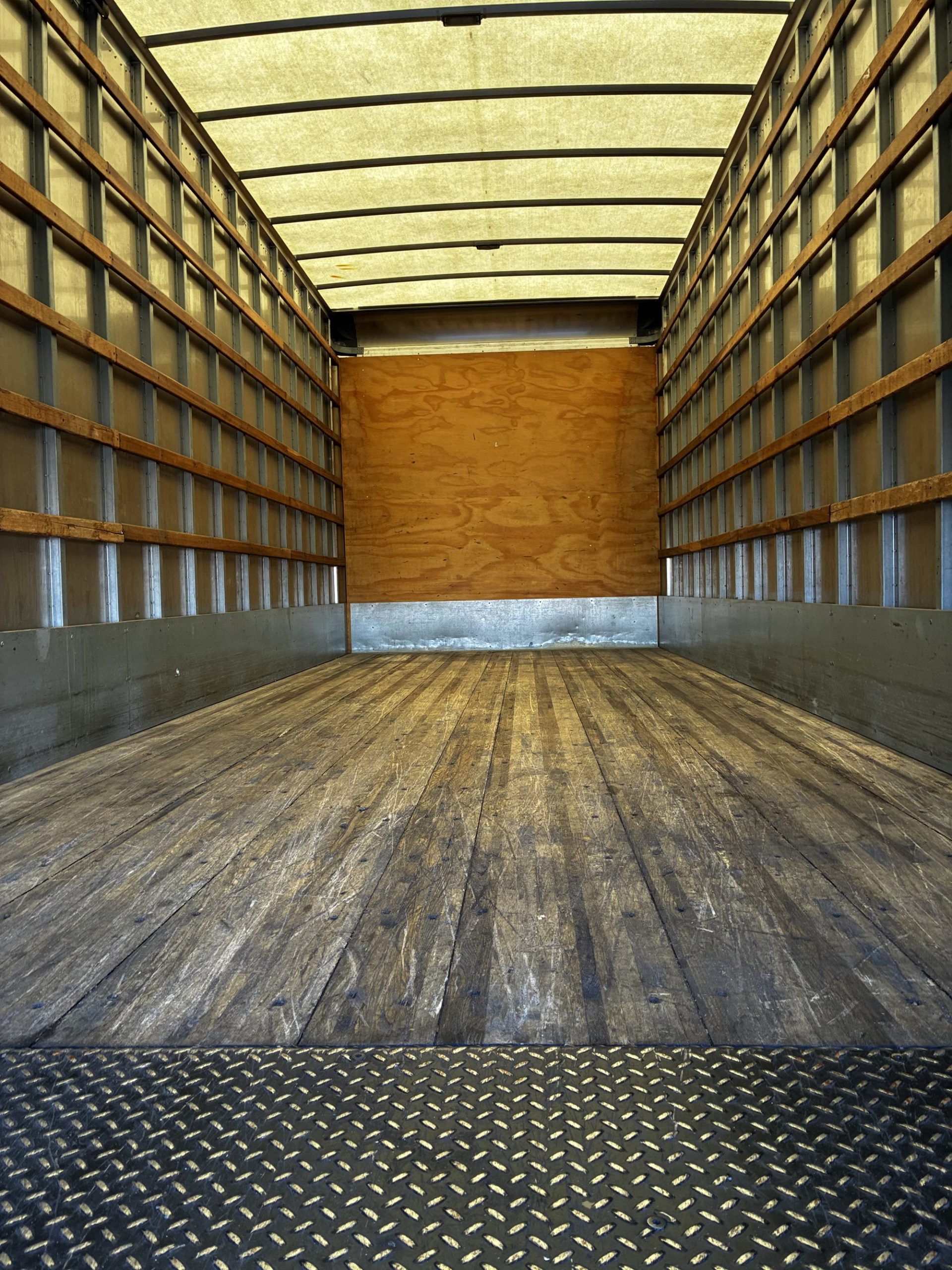 2020 Kenworth T270 - image 5 of 6