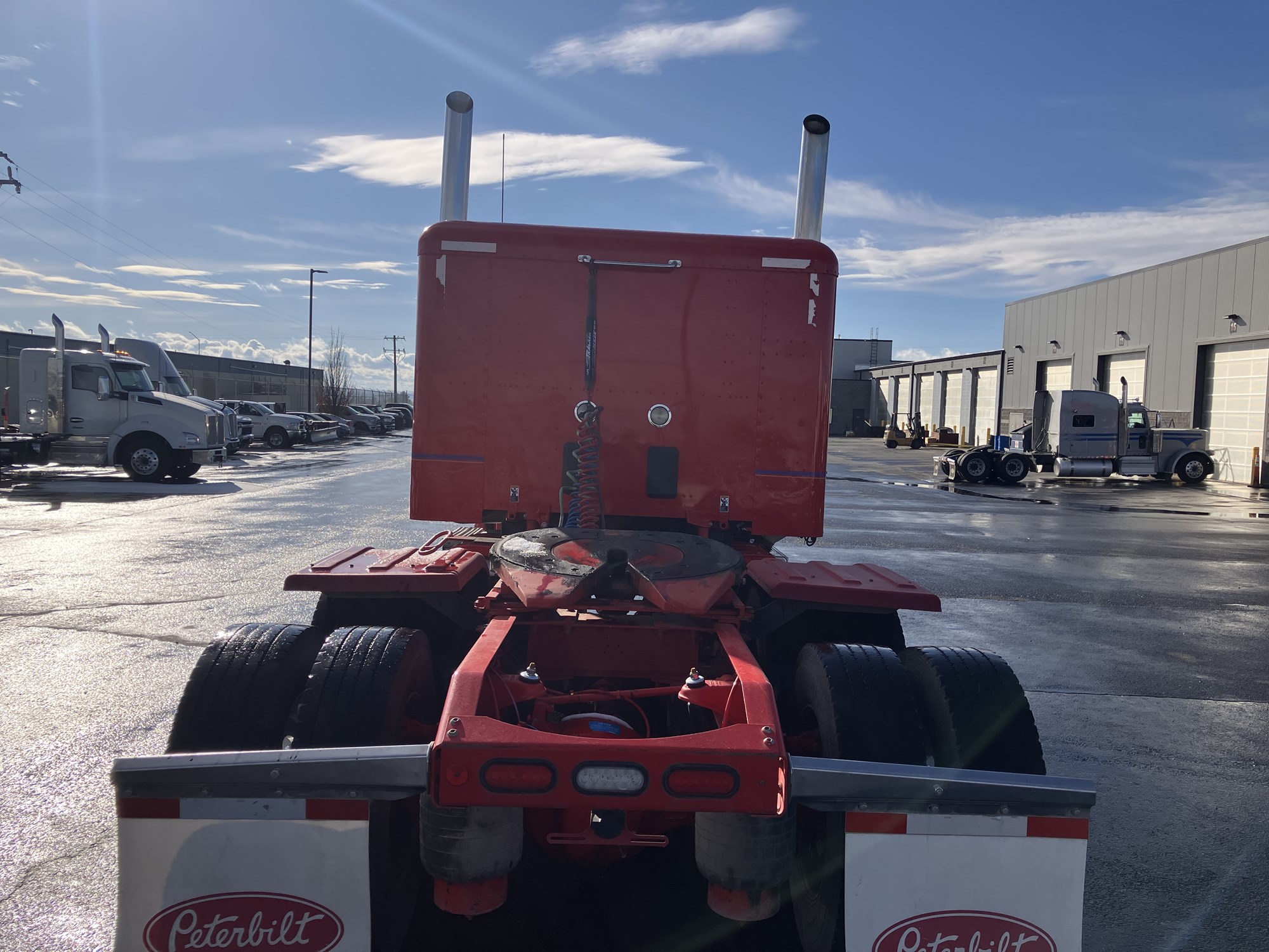 2021 Peterbilt 567 2021 Peterbilt 567 - image 4 of 6