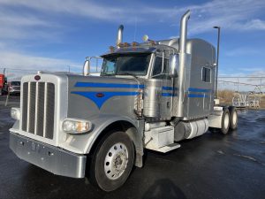 2021 Peterbilt 389 MD753877U-01