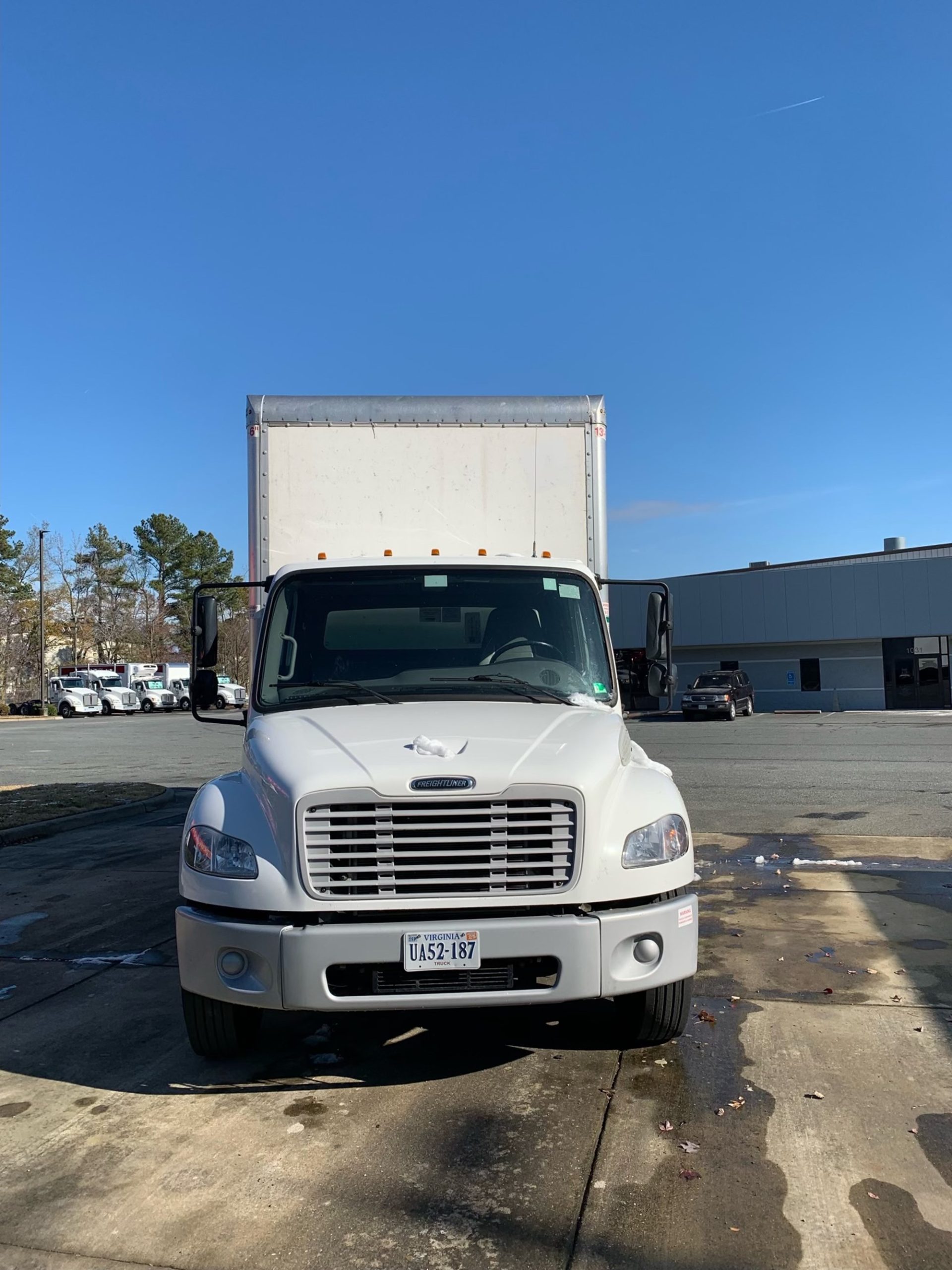 2022 Freightliner M2 - image 2 of 6