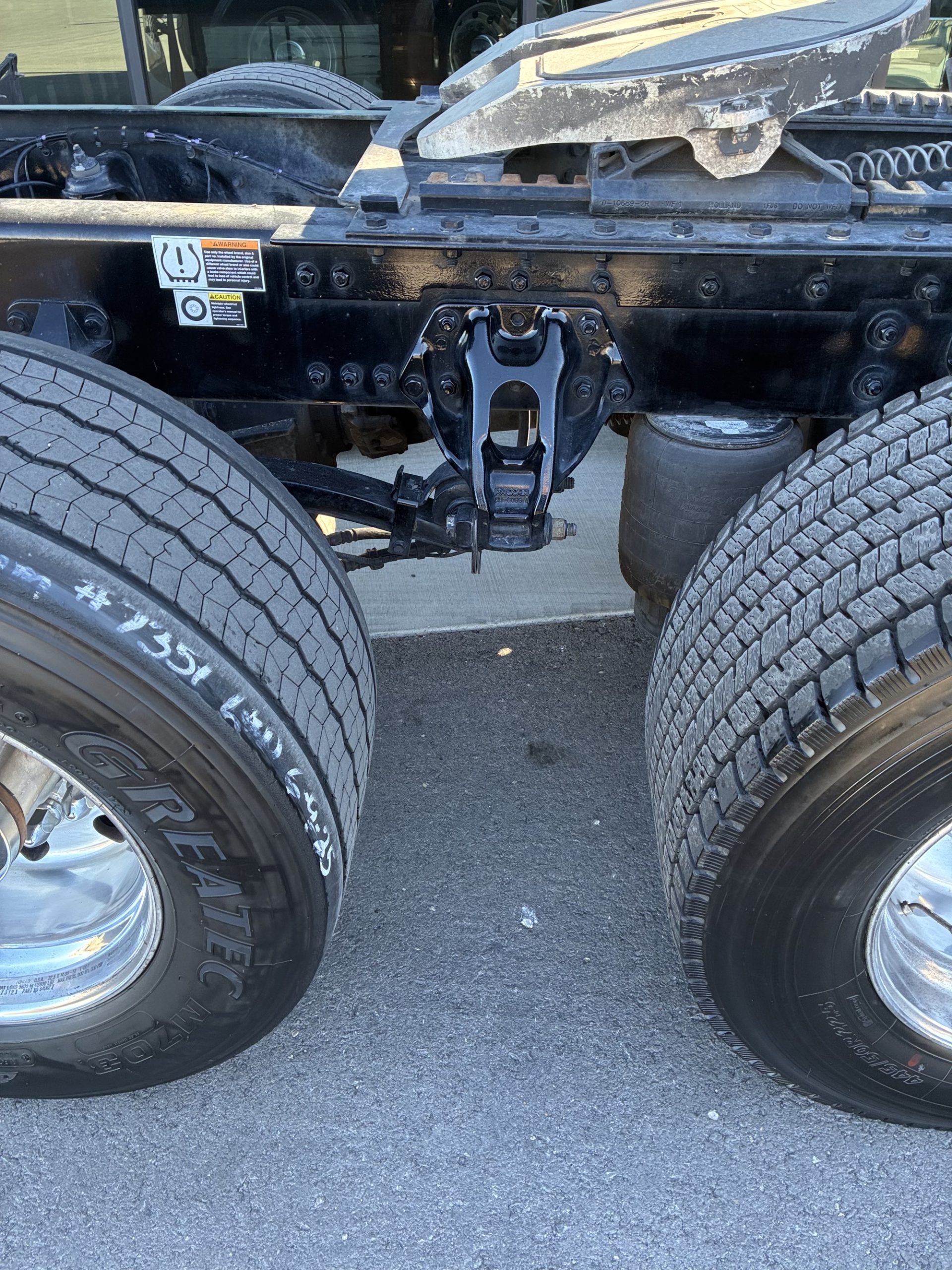 2022 Kenworth T880 2022 Kenworth T880 - image 4 of 6