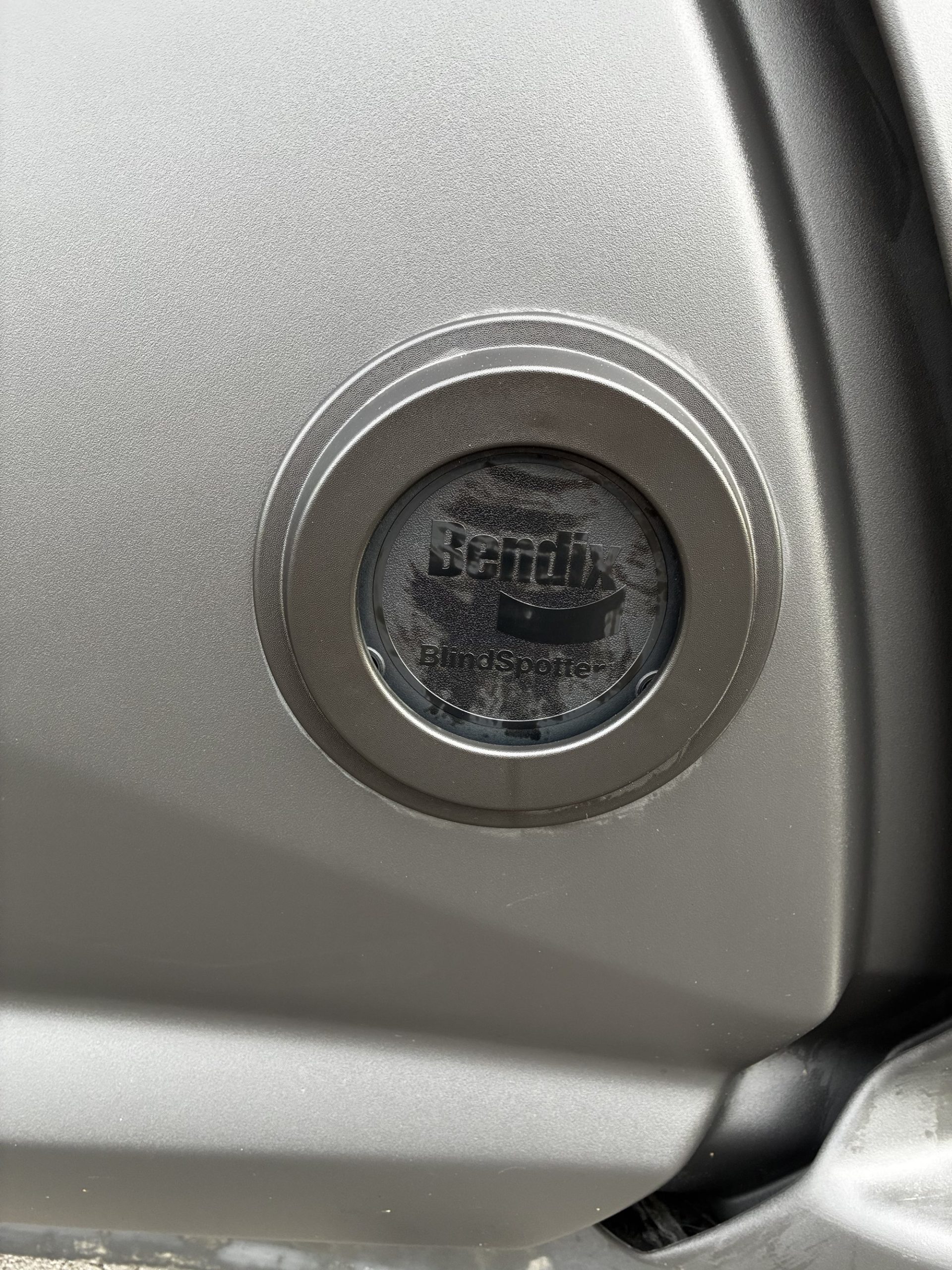 2022 Kenworth T680 - image 3 of 6