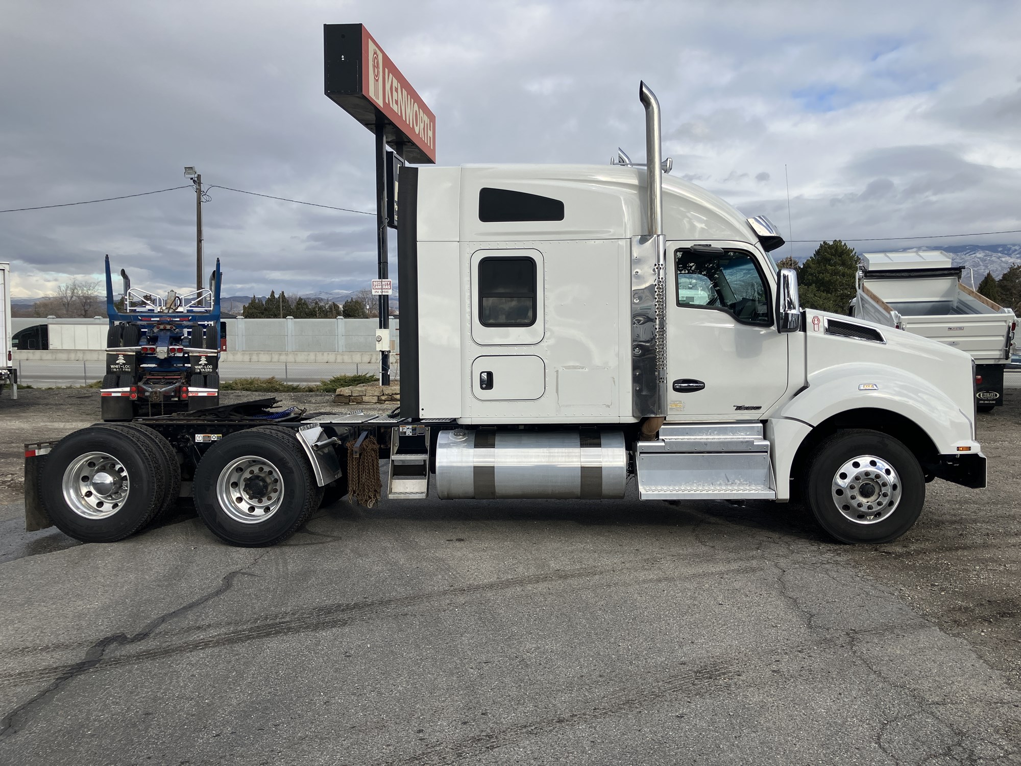 2022 Kenworth T880 - image 6 of 6