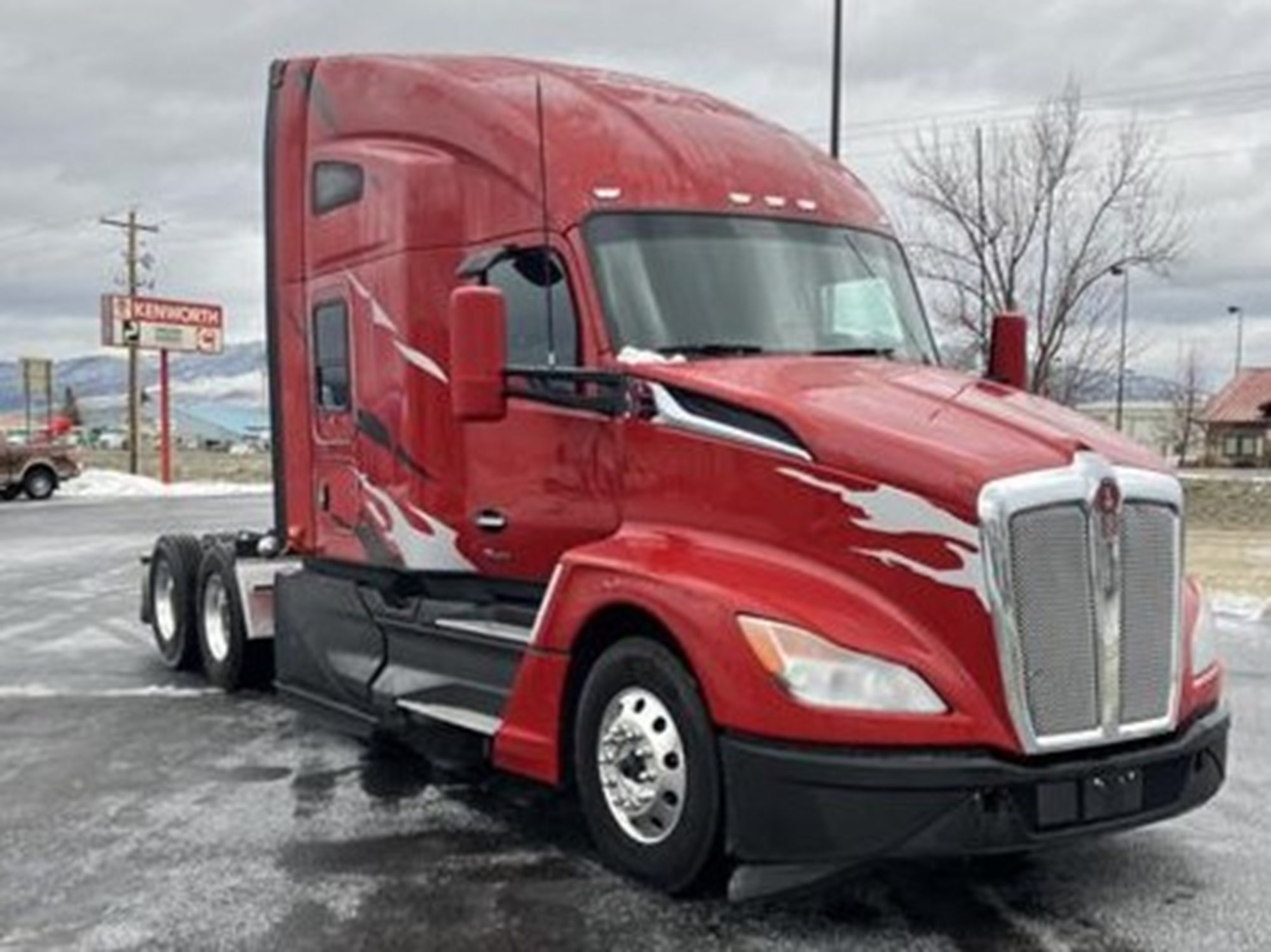 2023 Kenworth T680 - image 1 of 6