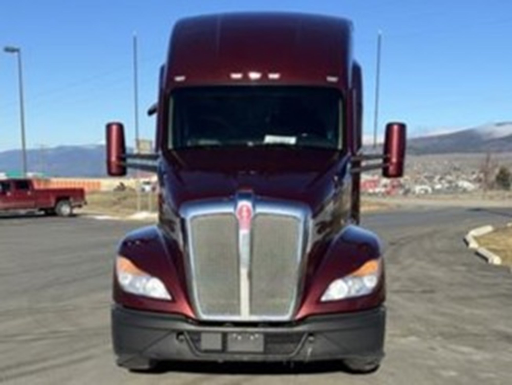 2023 Kenworth T680 - image 3 of 6