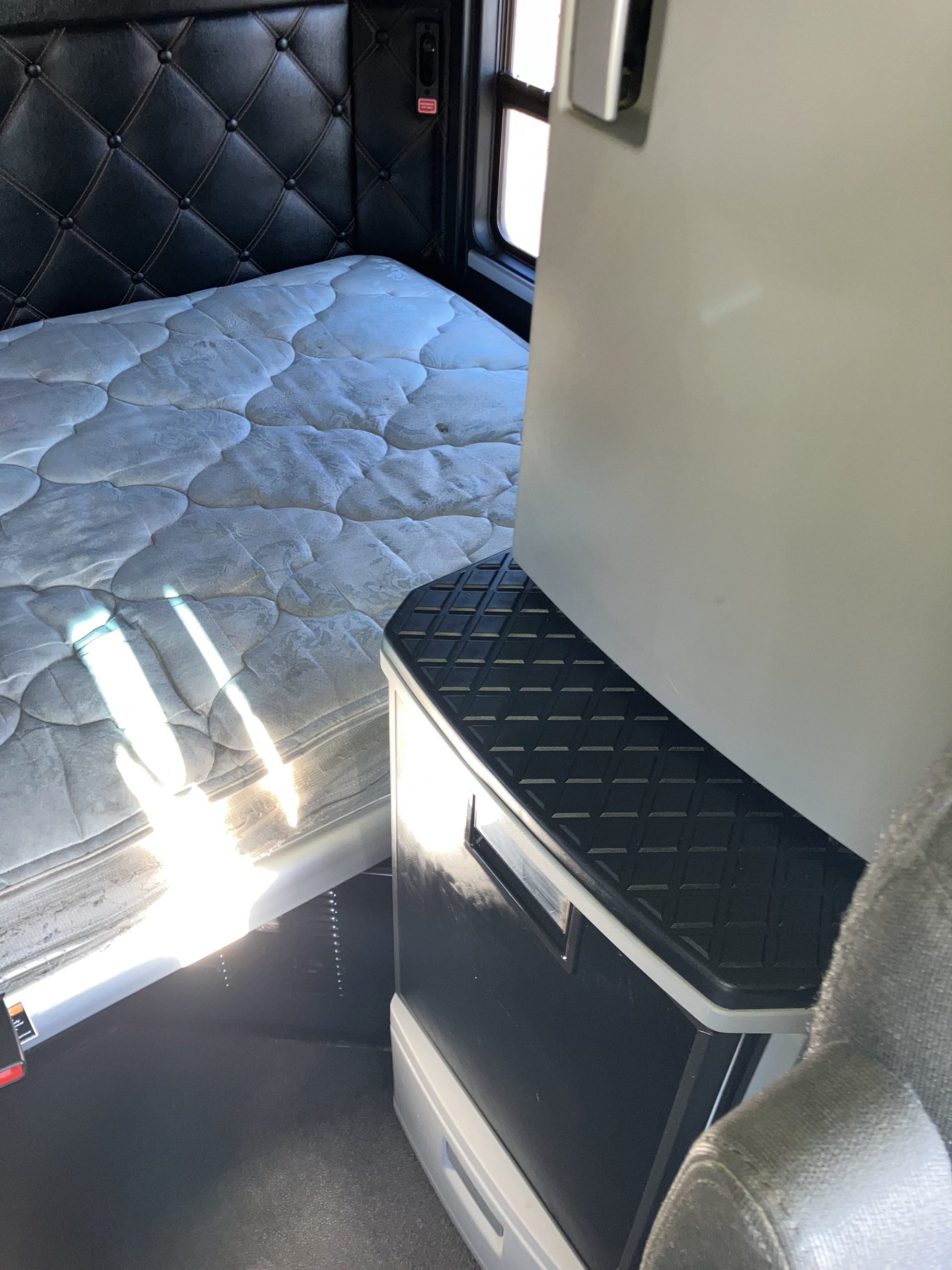 2023 Kenworth T680 2023 Kenworth T680 - image 5 of 5