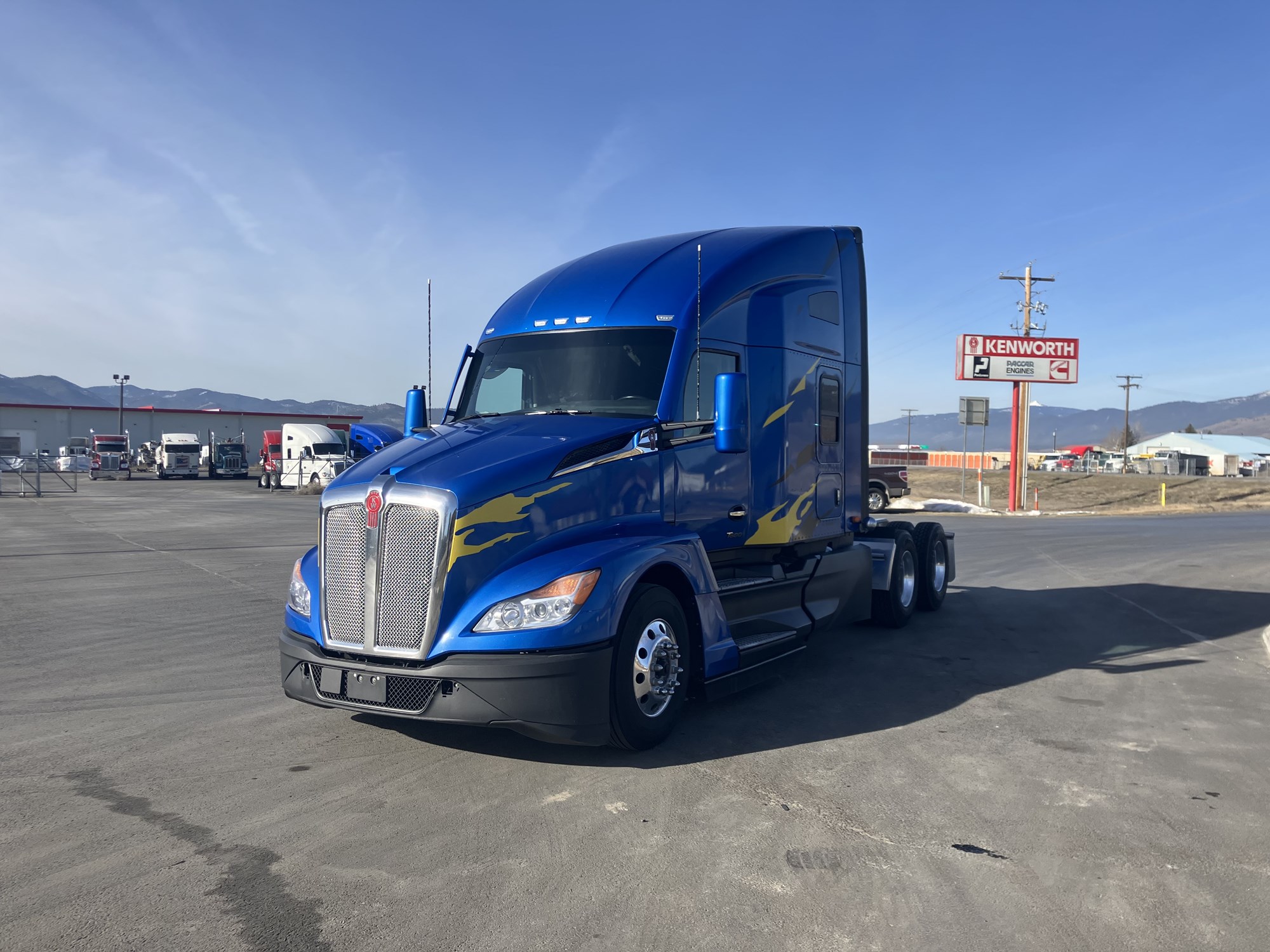 2023 Kenworth T680 - image 6 of 6