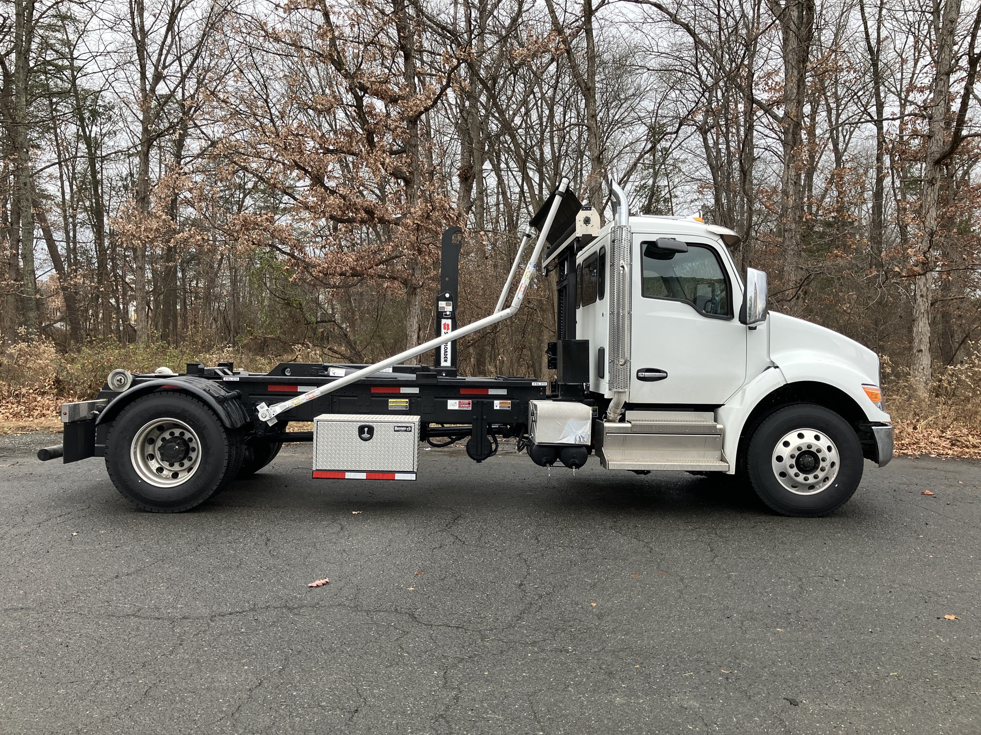2025 Kenworth T280 - image 6 of 6
