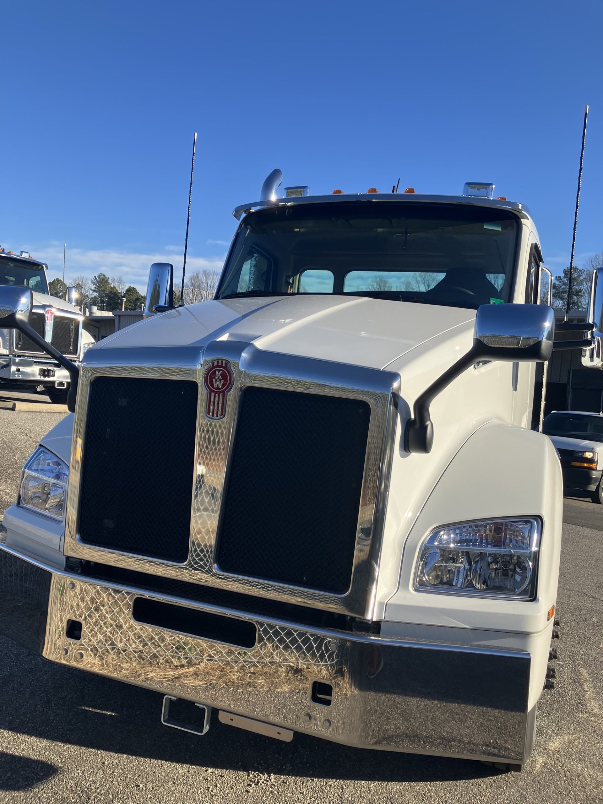 2026 Kenworth T880 - image 6 of 6