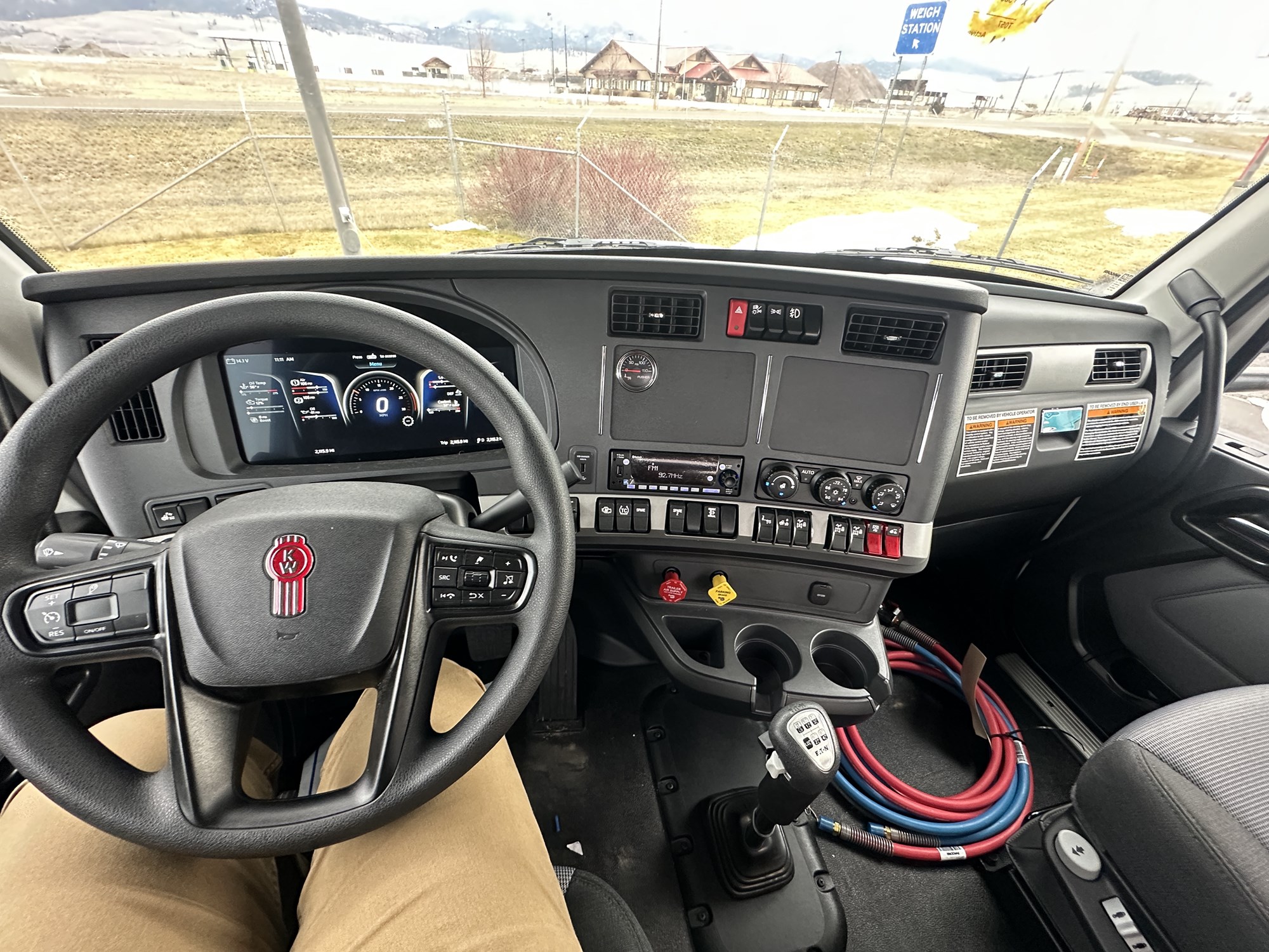 2026 Kenworth T880 2026 Kenworth T880 - image 4 of 6