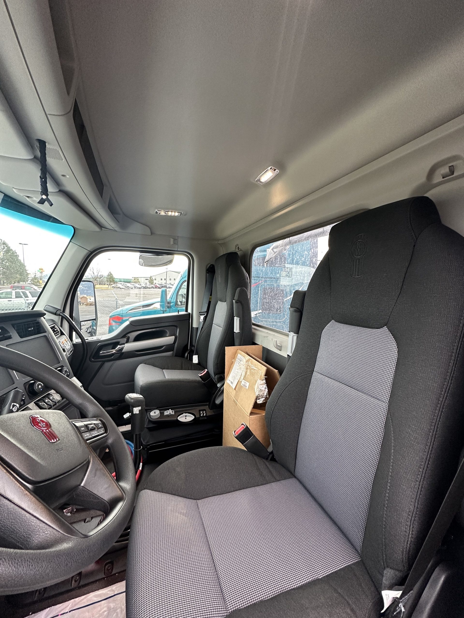 2026 Kenworth T880 2026 Kenworth T880 - image 5 of 6