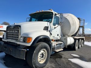2006 Mack CV713 Granite 6M042869U-01