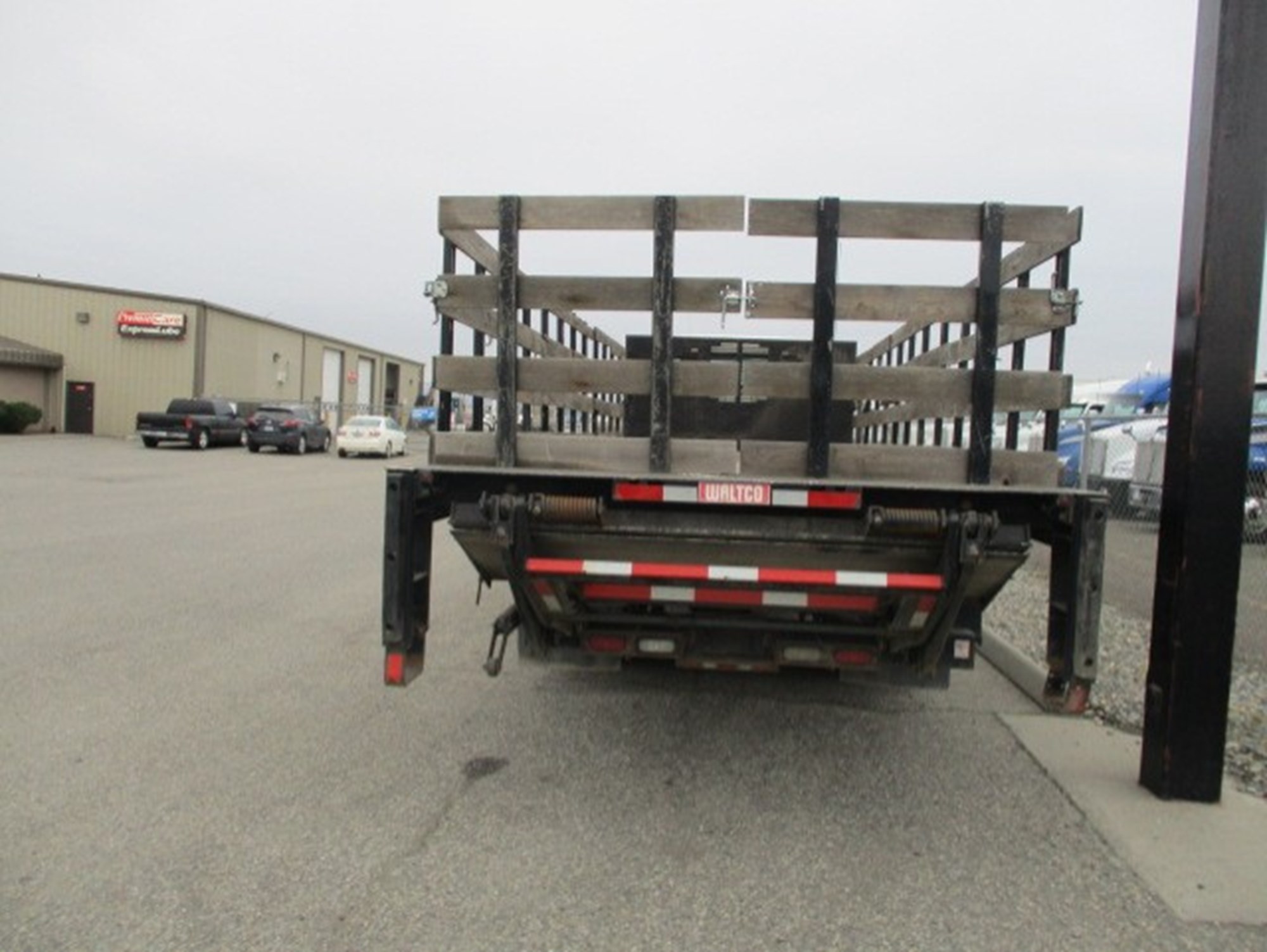 2016 Freightliner M2 2016 Freightliner M2 - image 3 of 6