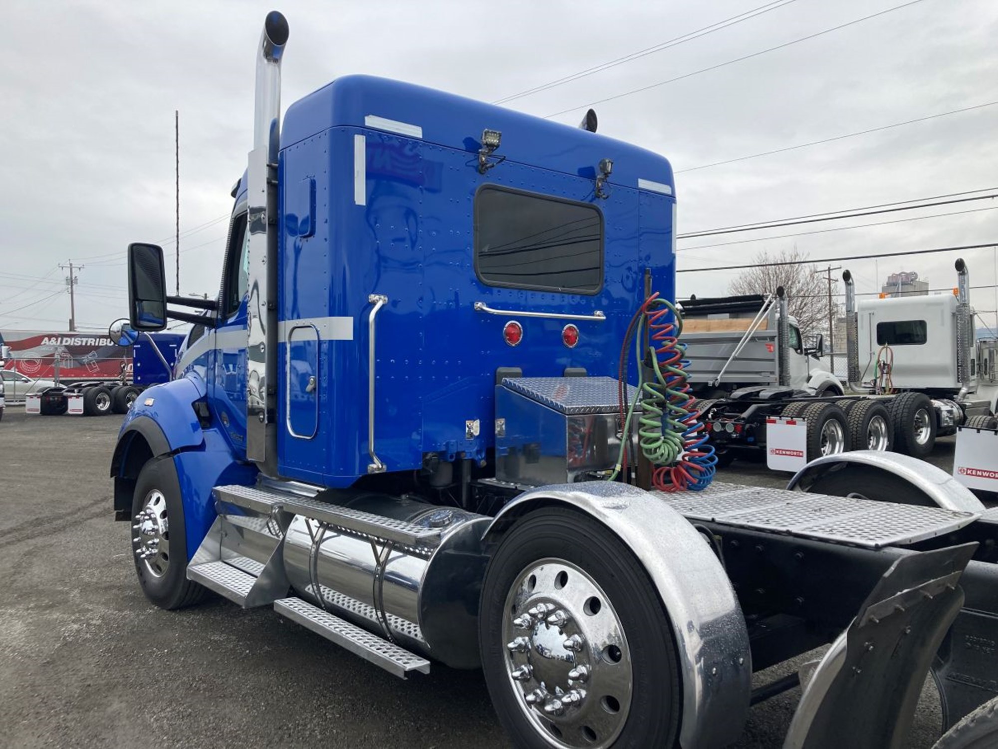 2019 Kenworth T880 - image 5 of 6