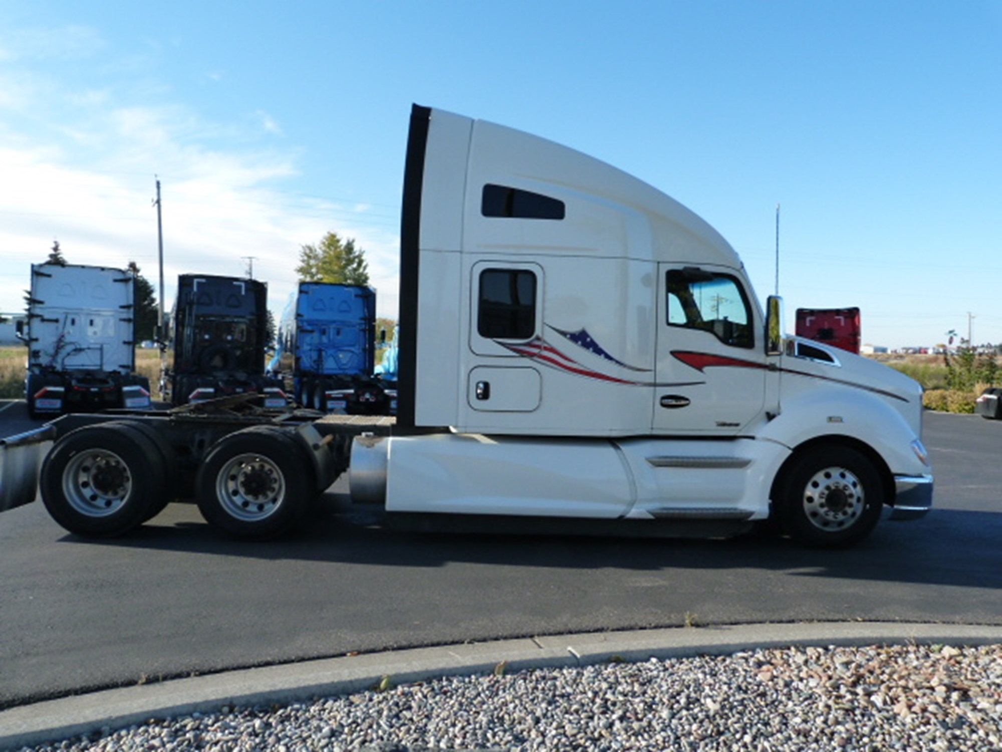 2021 Kenworth T680 - image 1 of 1