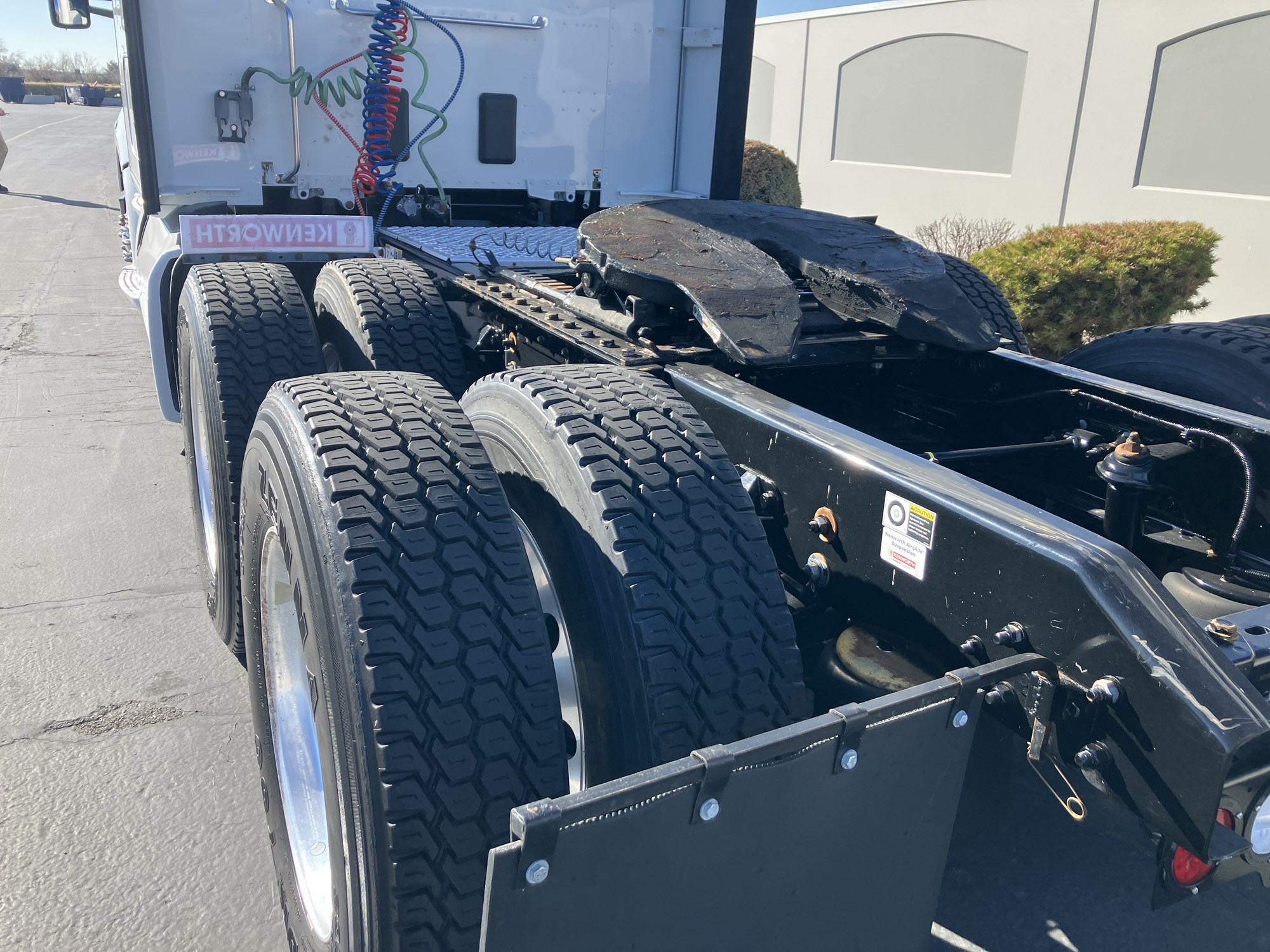 2022 Kenworth T680 - image 6 of 6