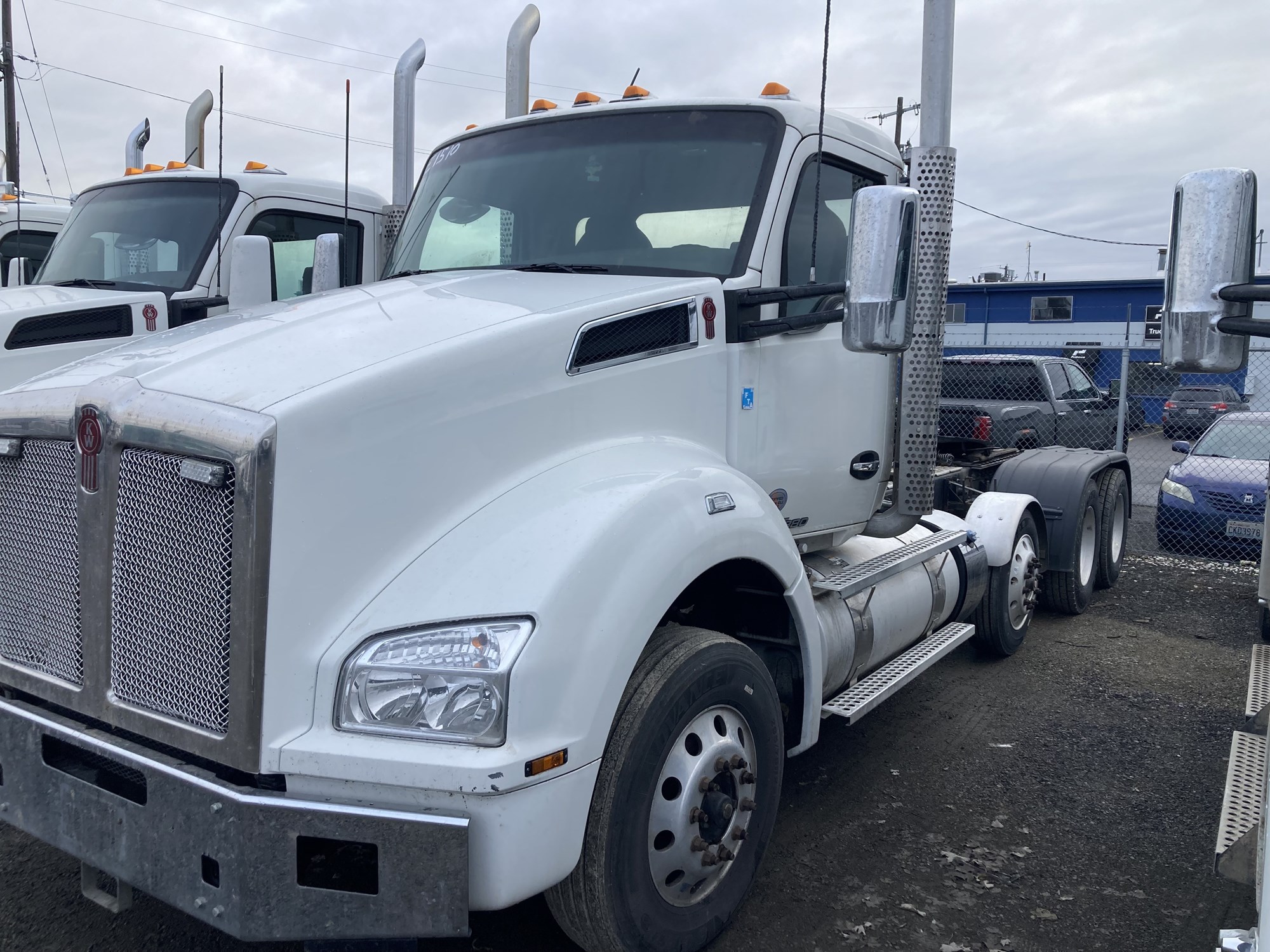 2022 Kenworth T880 - image 1 of 1
