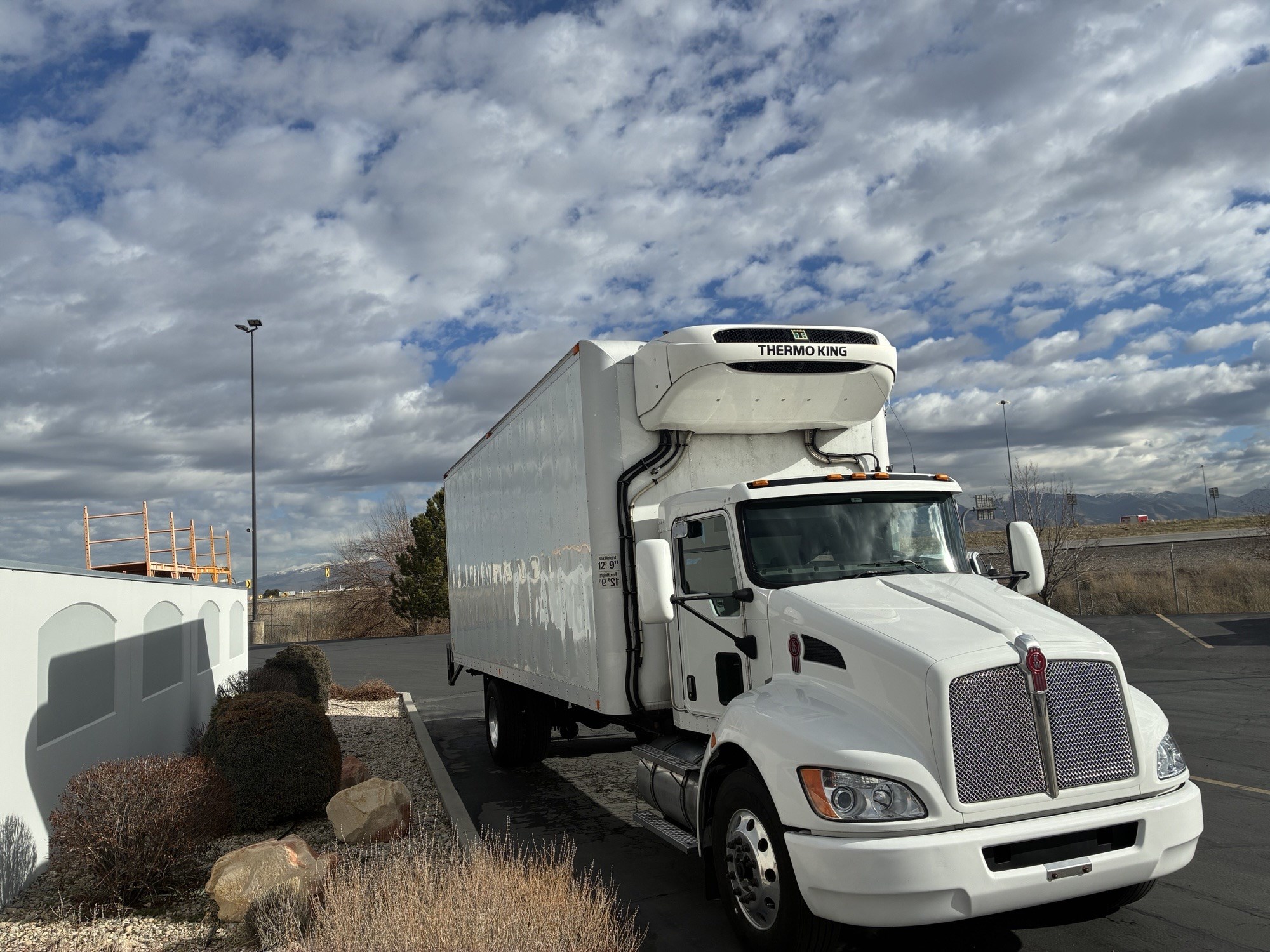 2022 Kenworth T370 2022 Kenworth T370 - image 4 of 6