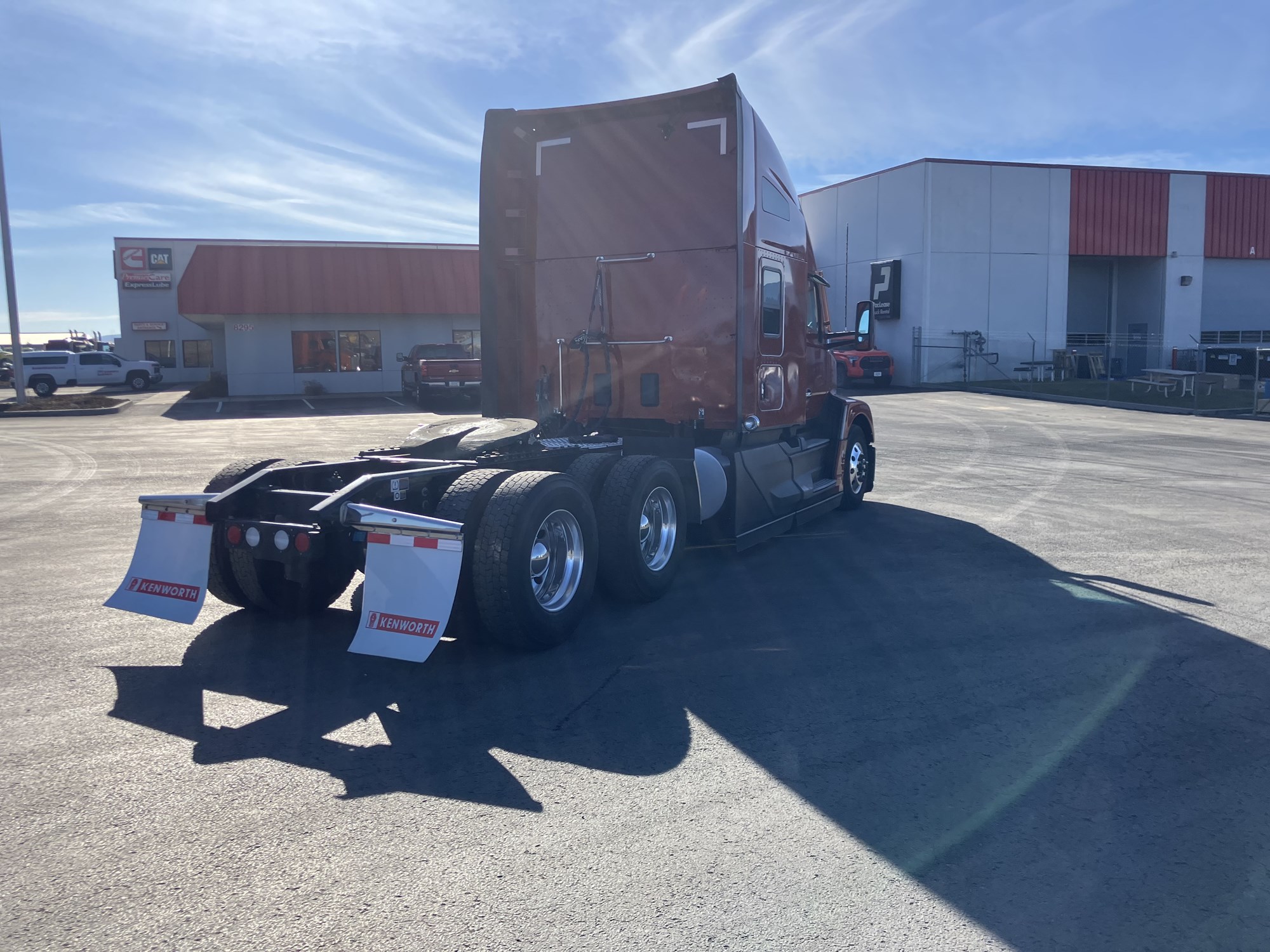 2023 Kenworth T680 - image 6 of 6