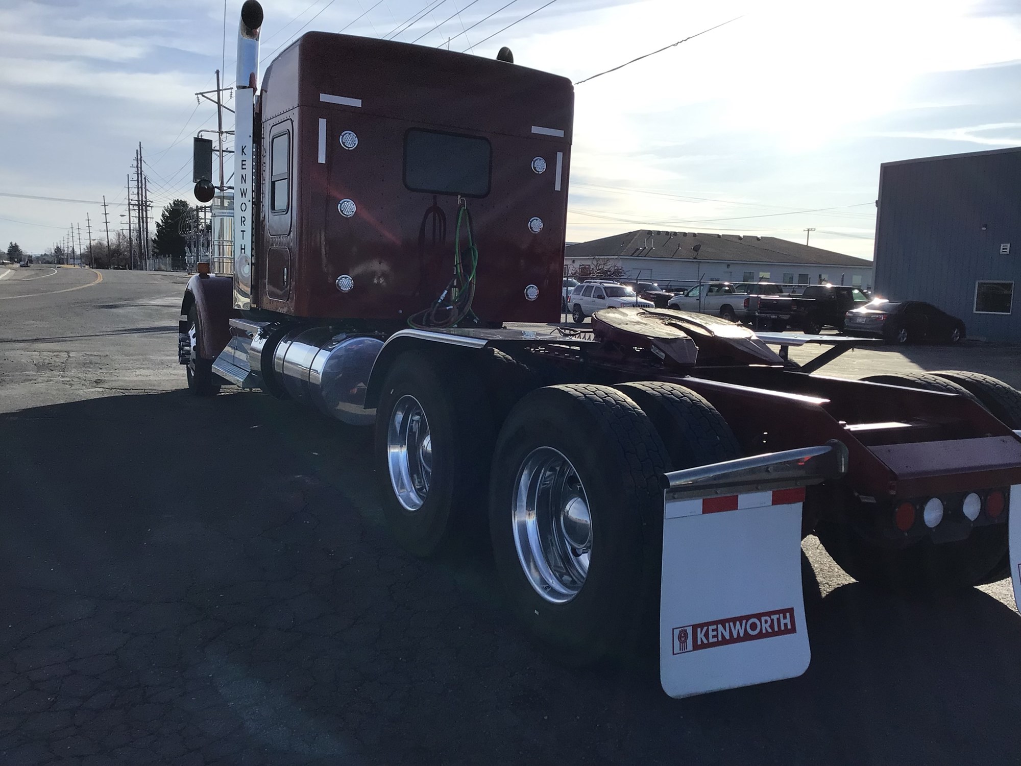 2023 Kenworth W900L - image 6 of 6