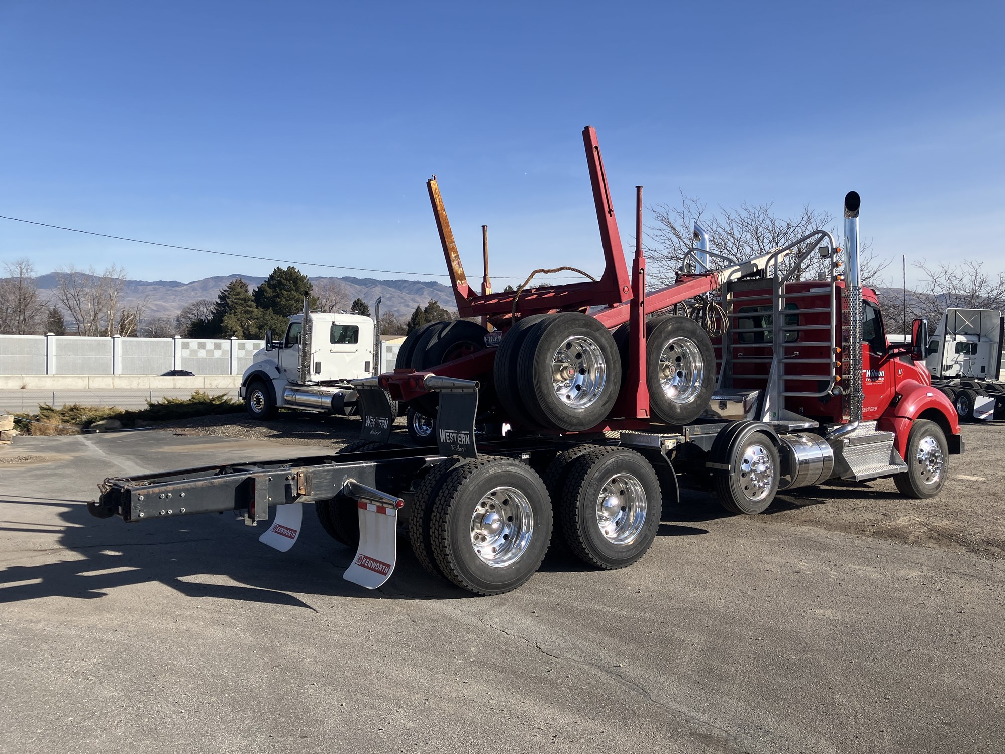 2025 Kenworth T880 - image 5 of 6