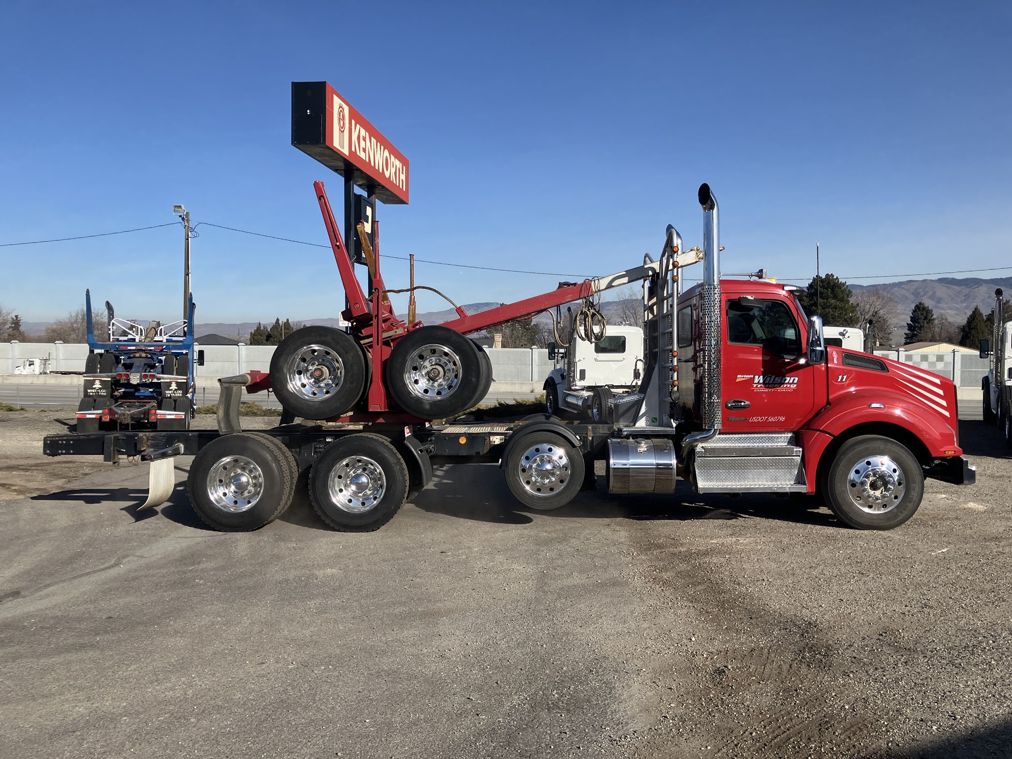 2025 Kenworth T880 - image 6 of 6