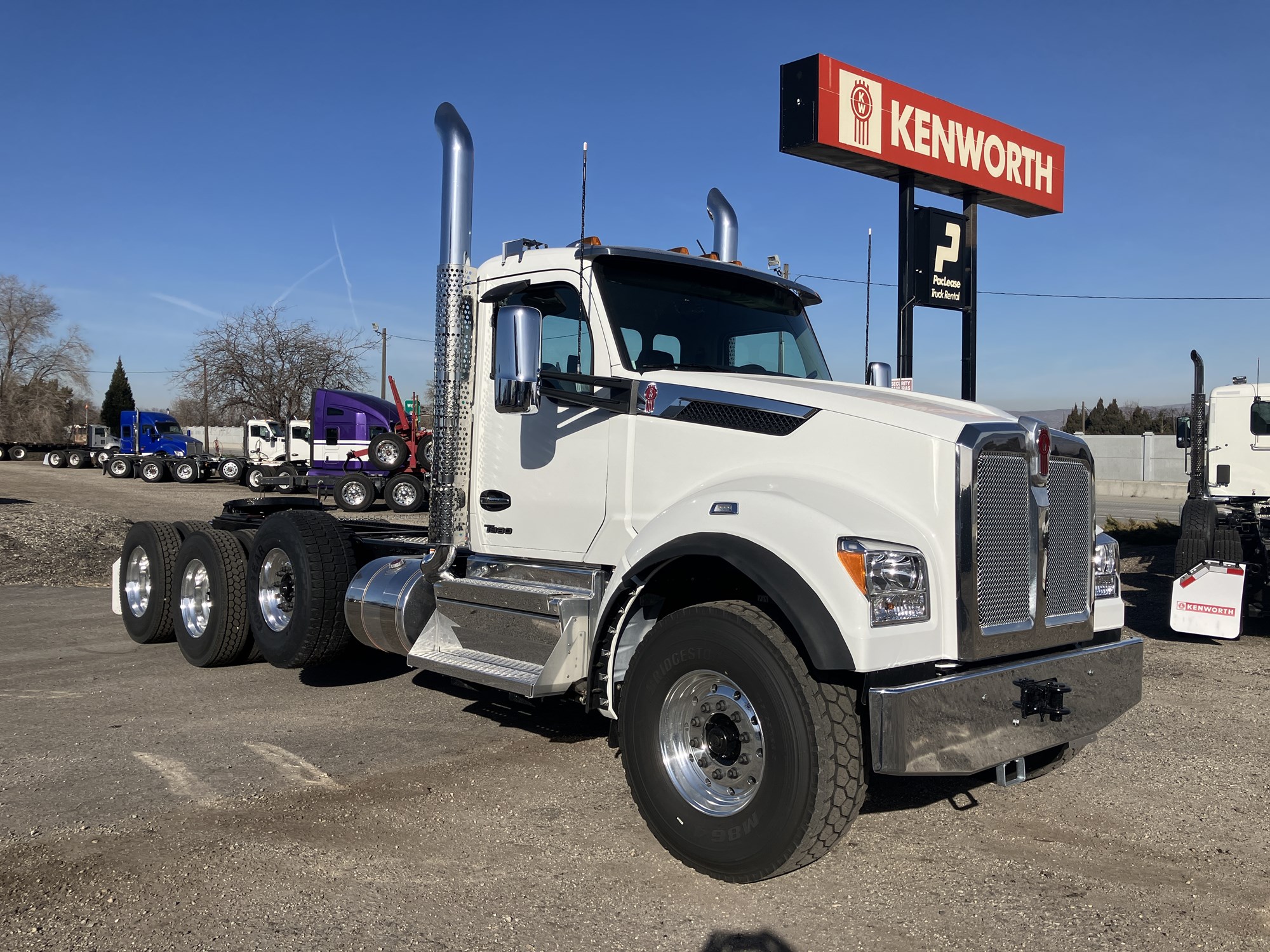 2027 Kenworth T880 VJ228904-07 2027 Kenworth T880 VJ228904-07
